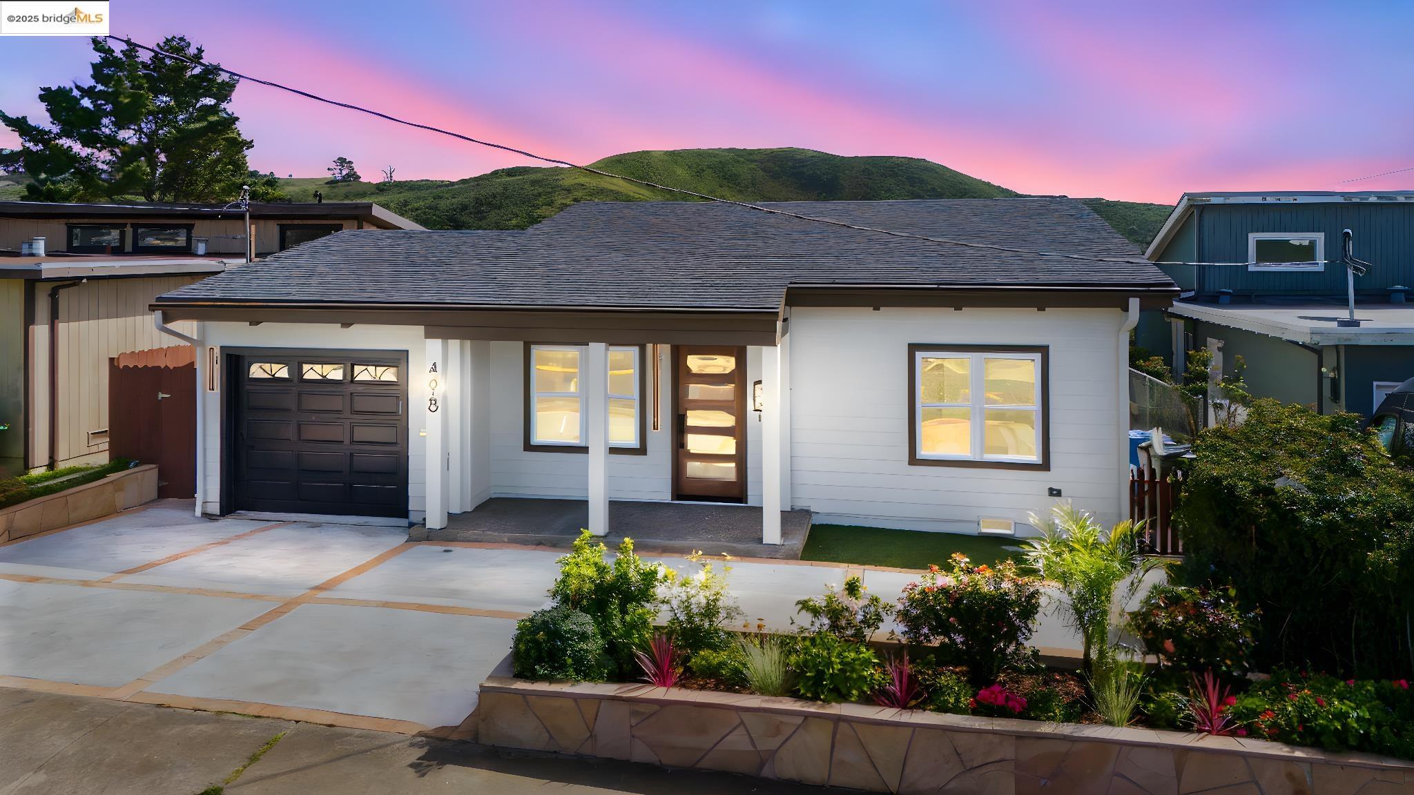 498 Manor Dr