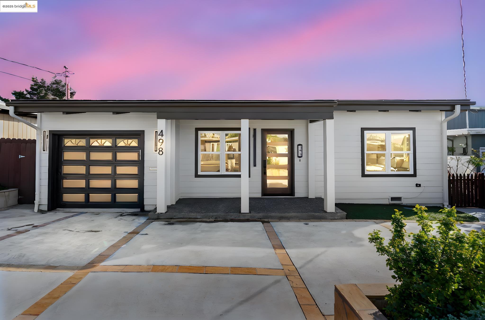 498 Manor Dr
