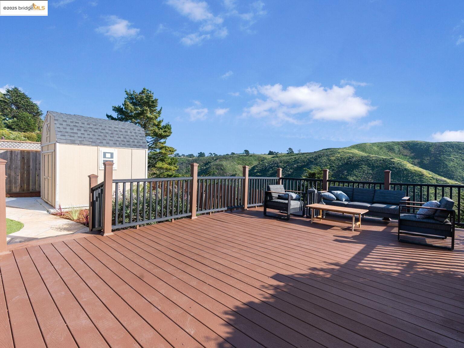 498 Manor Dr