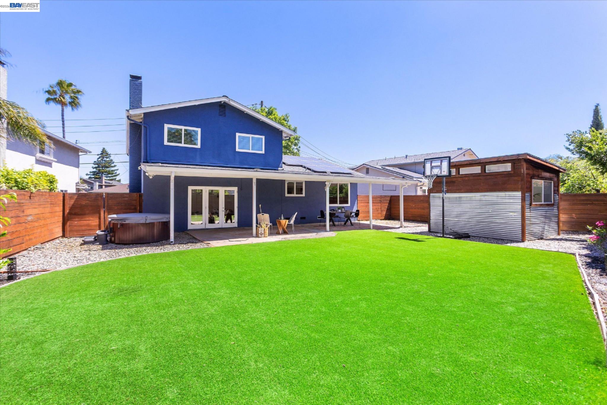 6760 Maple Dr
