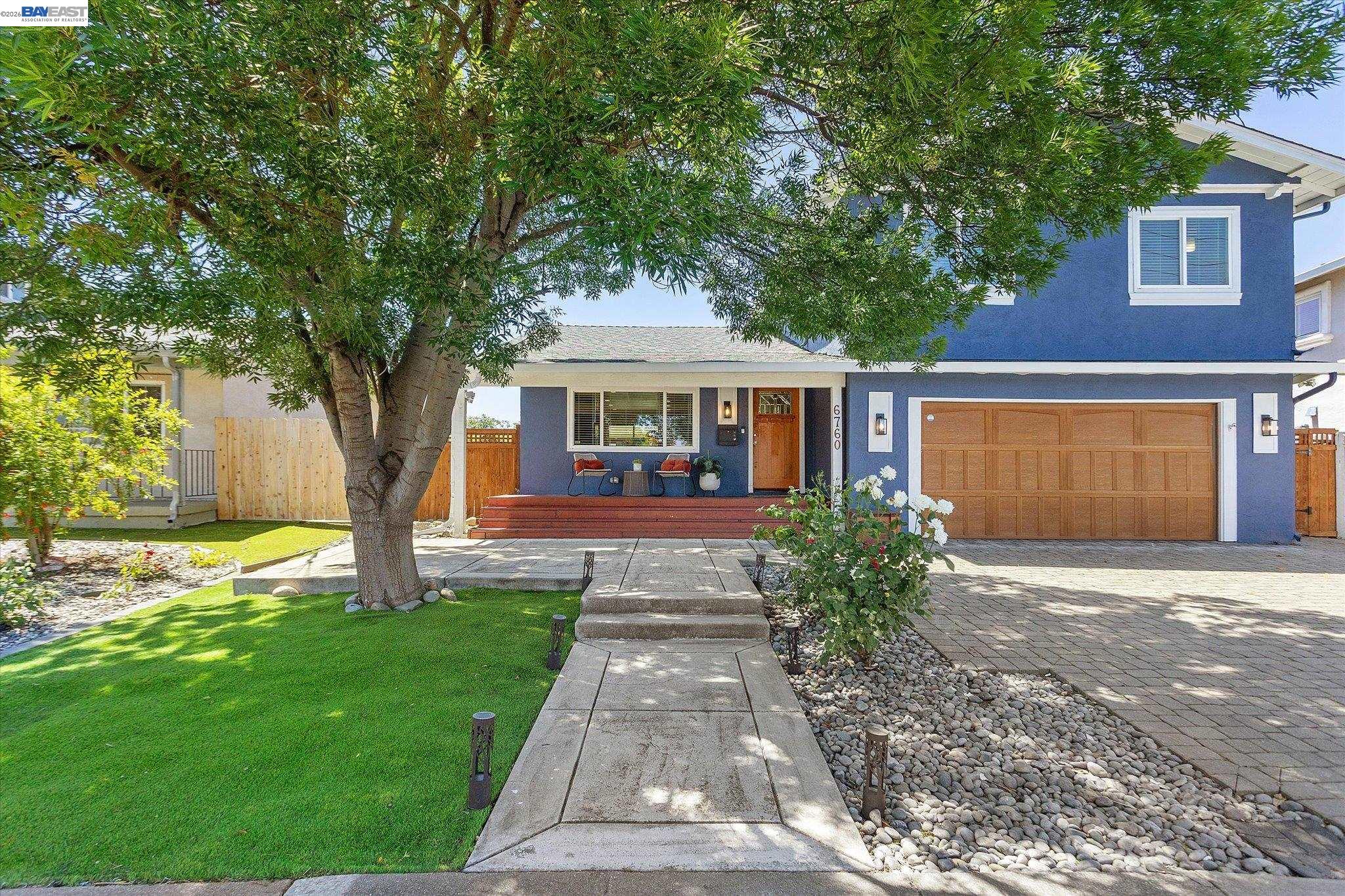 6760 Maple Dr