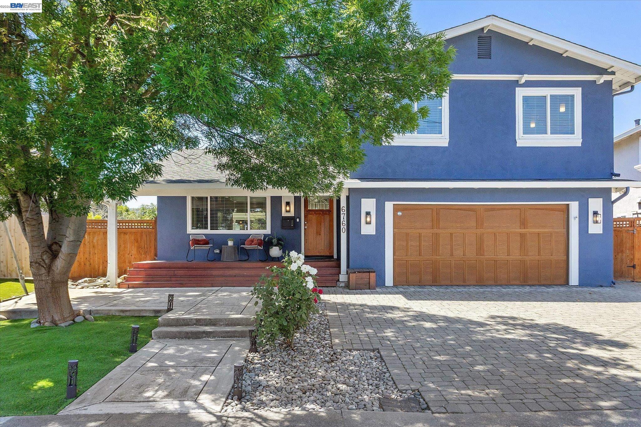 6760 Maple Dr