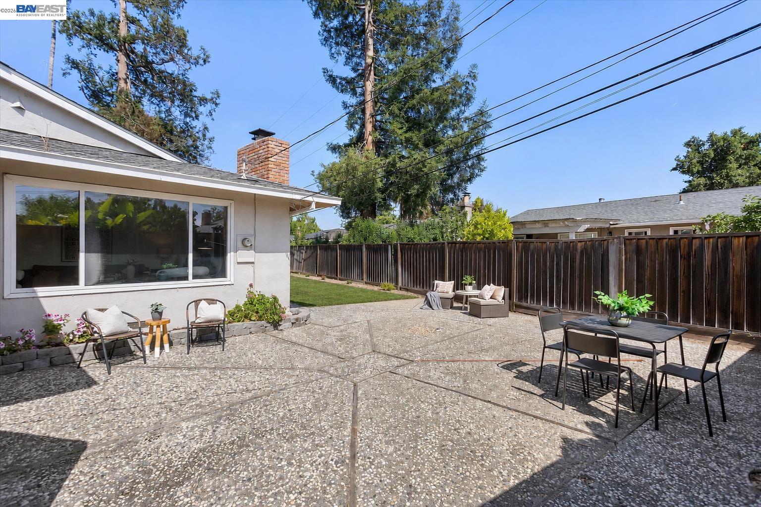 4875 Pepperwood Way