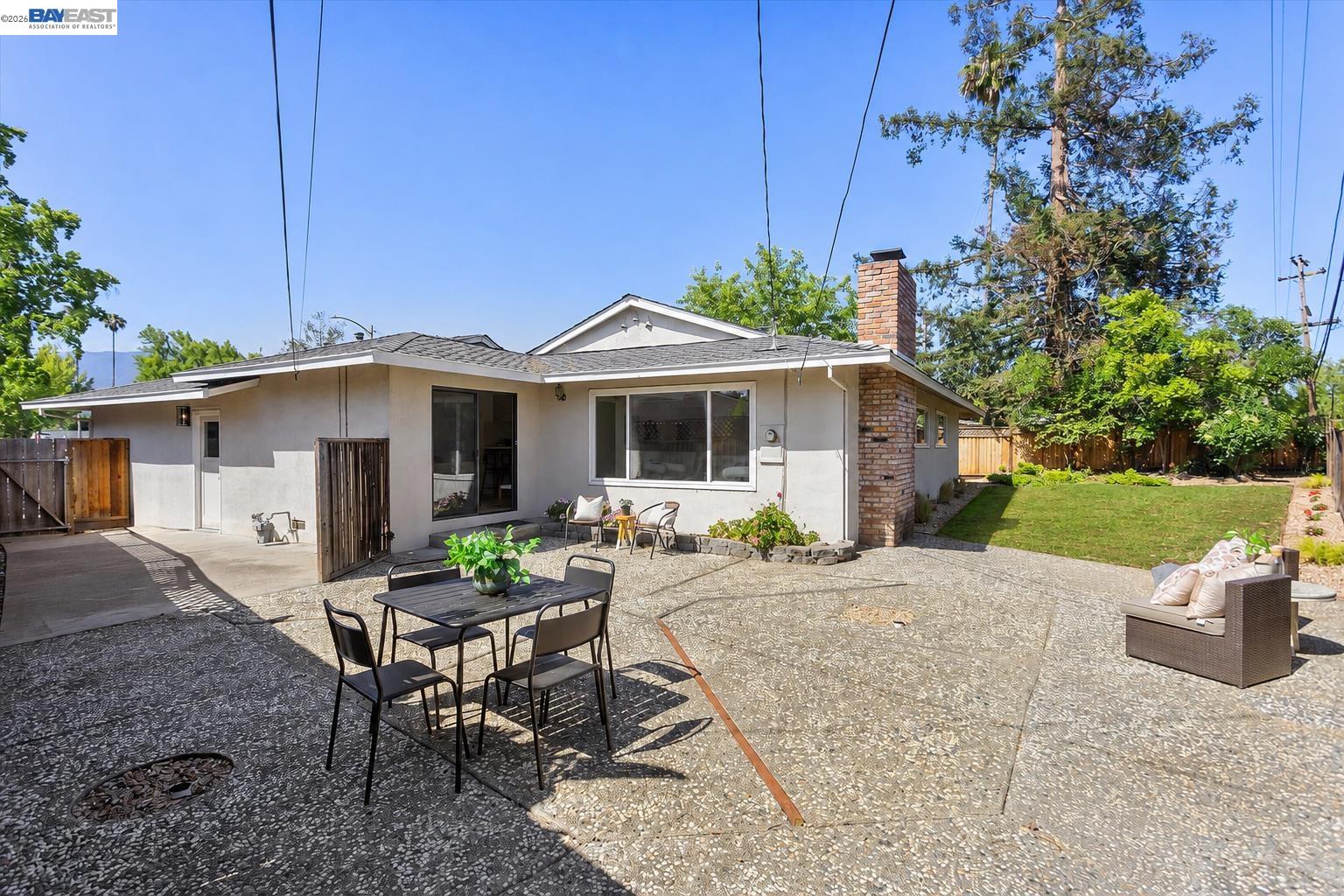 4875 Pepperwood Way
