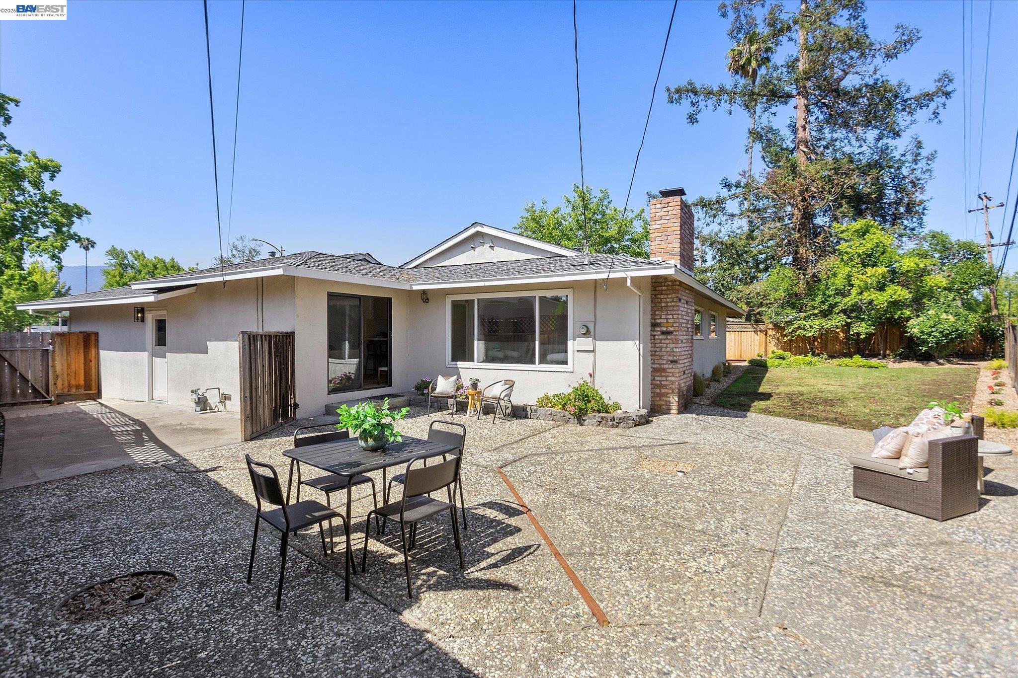 4875 Pepperwood Way
