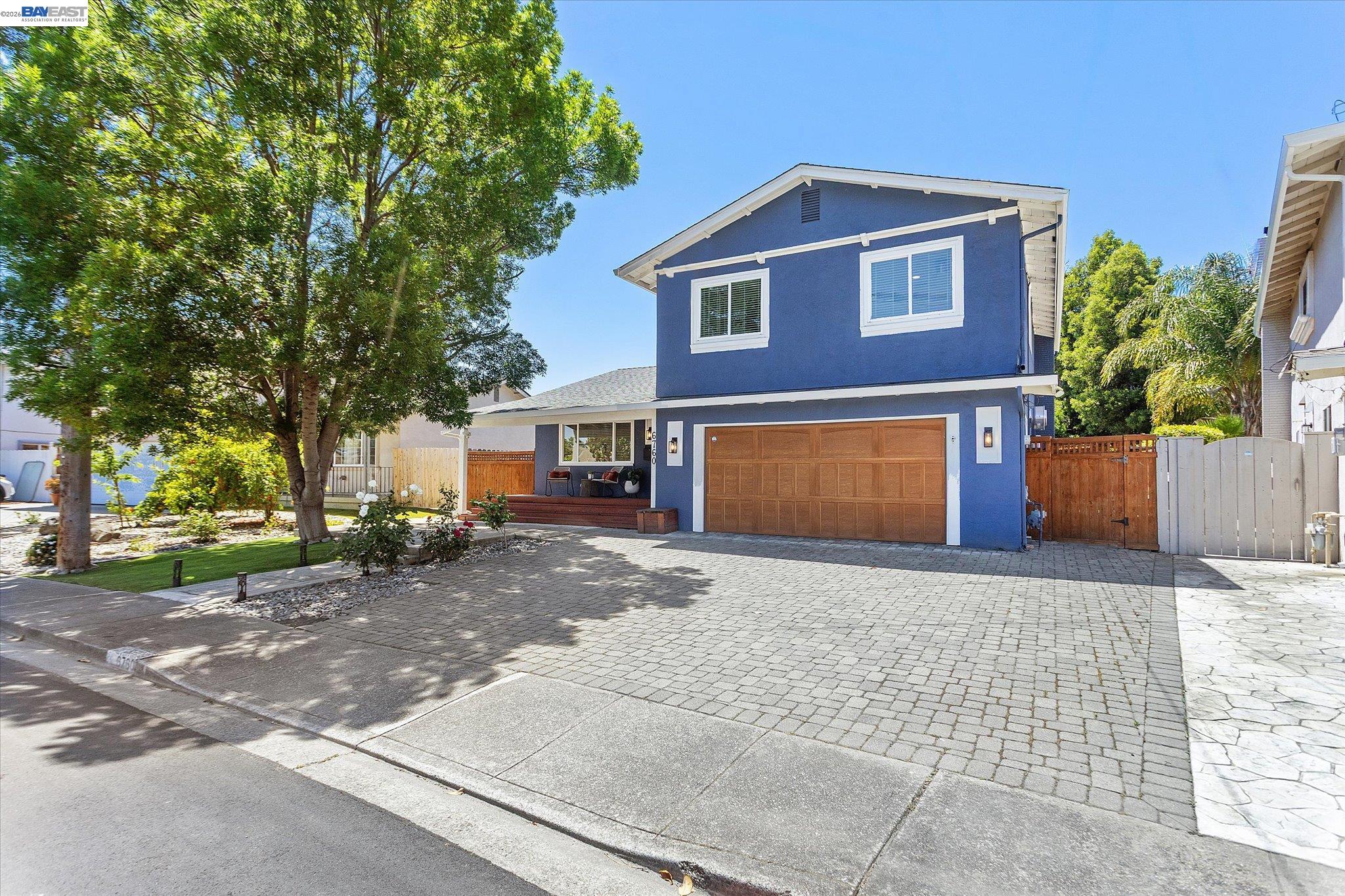 6760 Maple Dr
