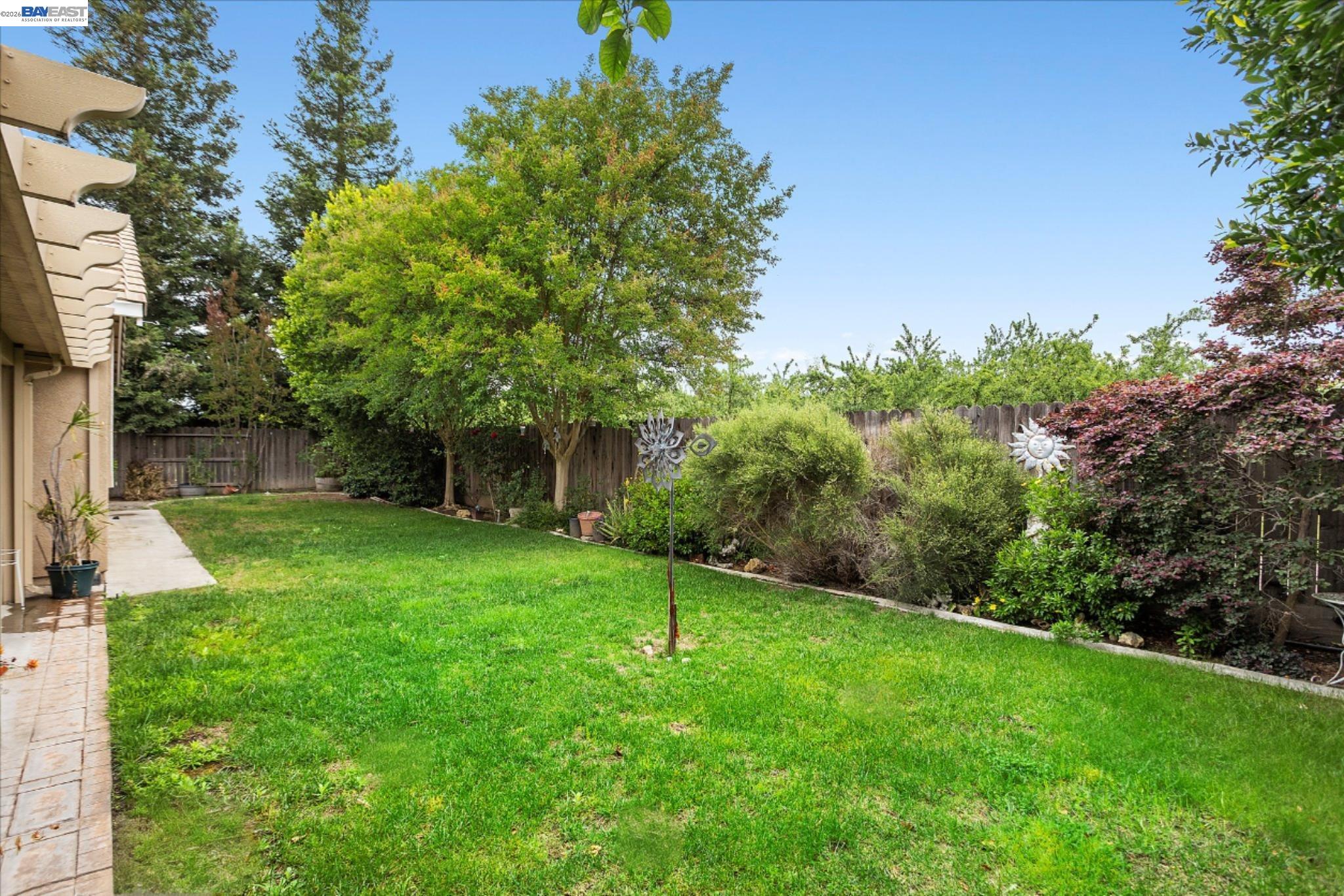 745 Vasconcellos Ave