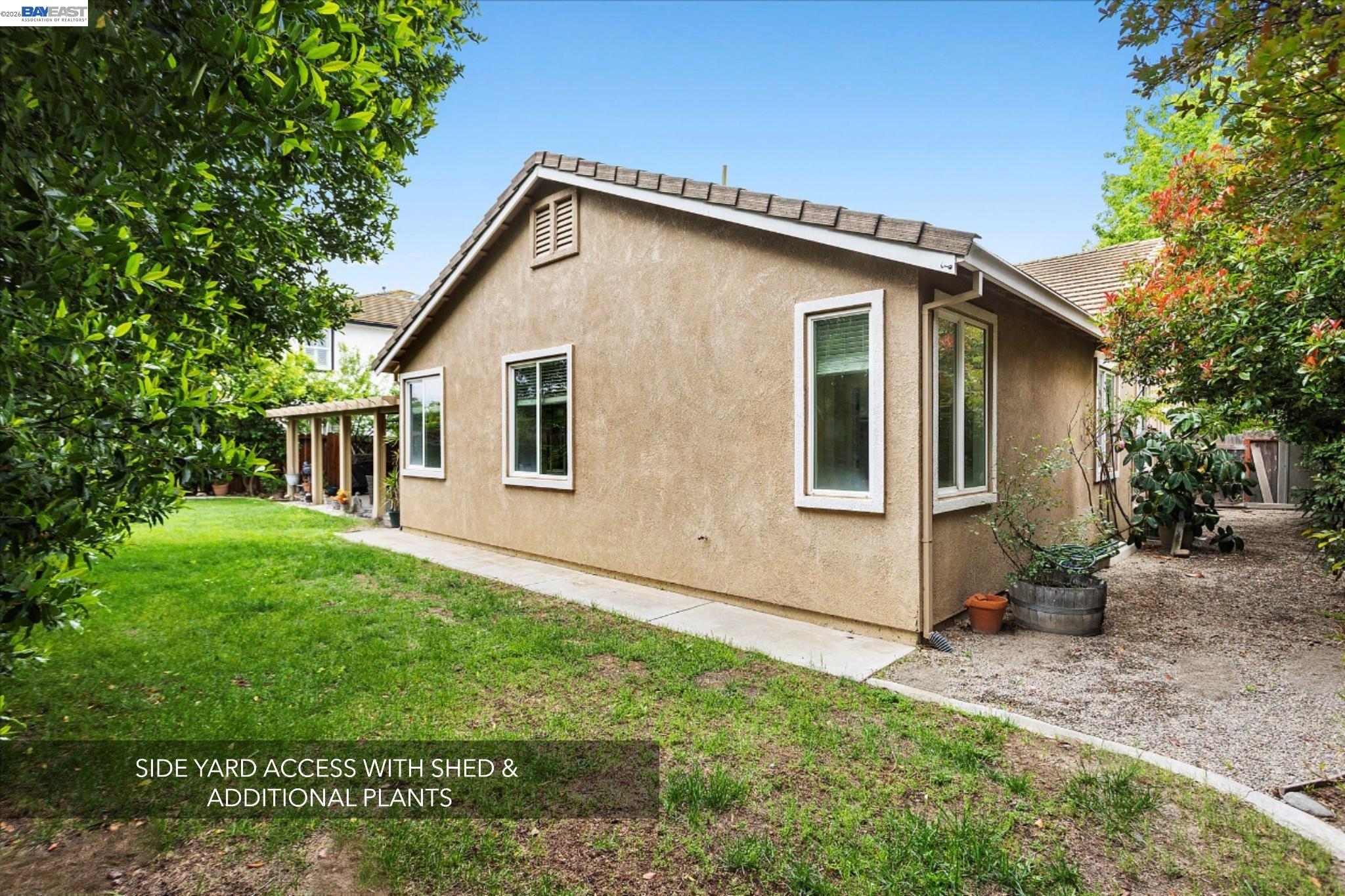 745 Vasconcellos Ave