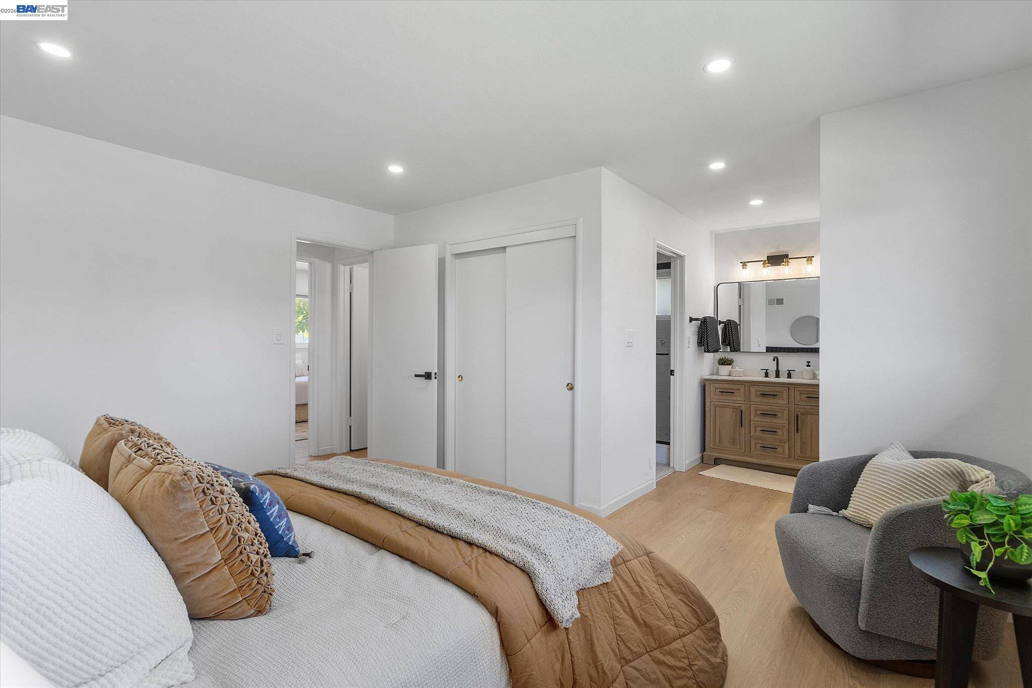 4875 Pepperwood Way
