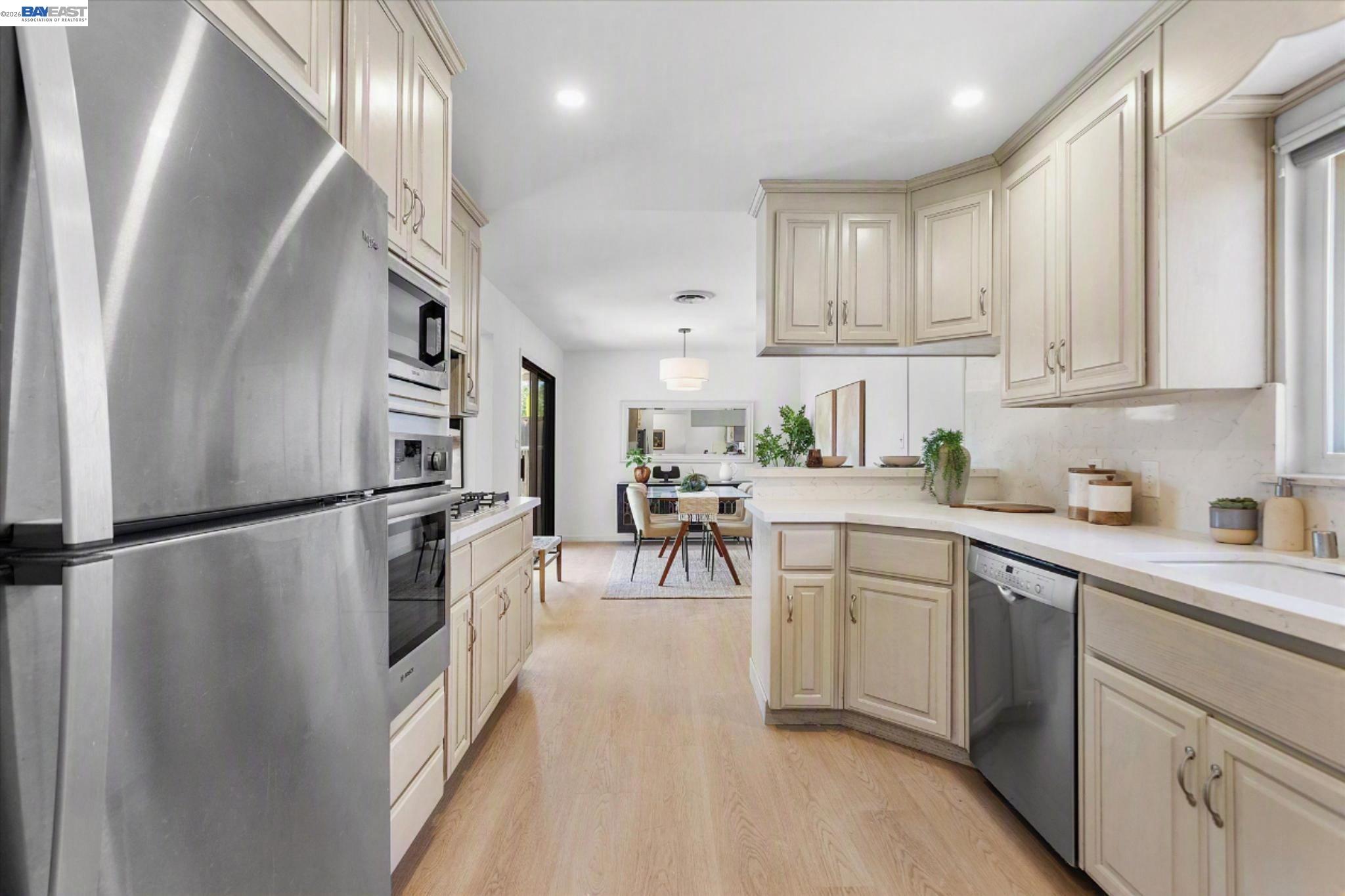 4875 Pepperwood Way
