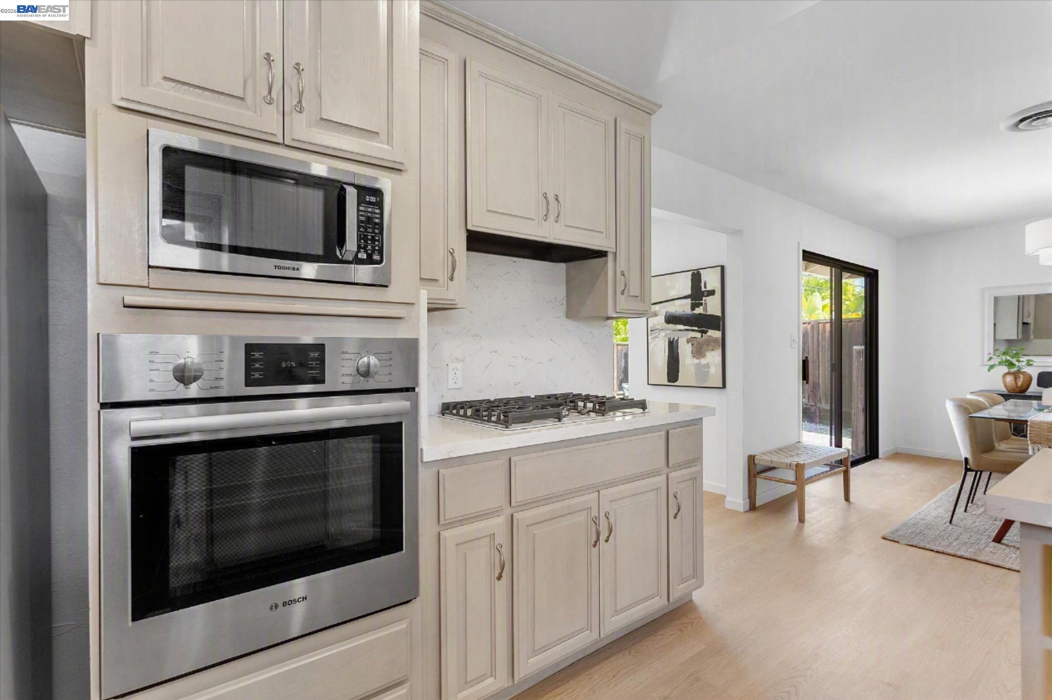 4875 Pepperwood Way