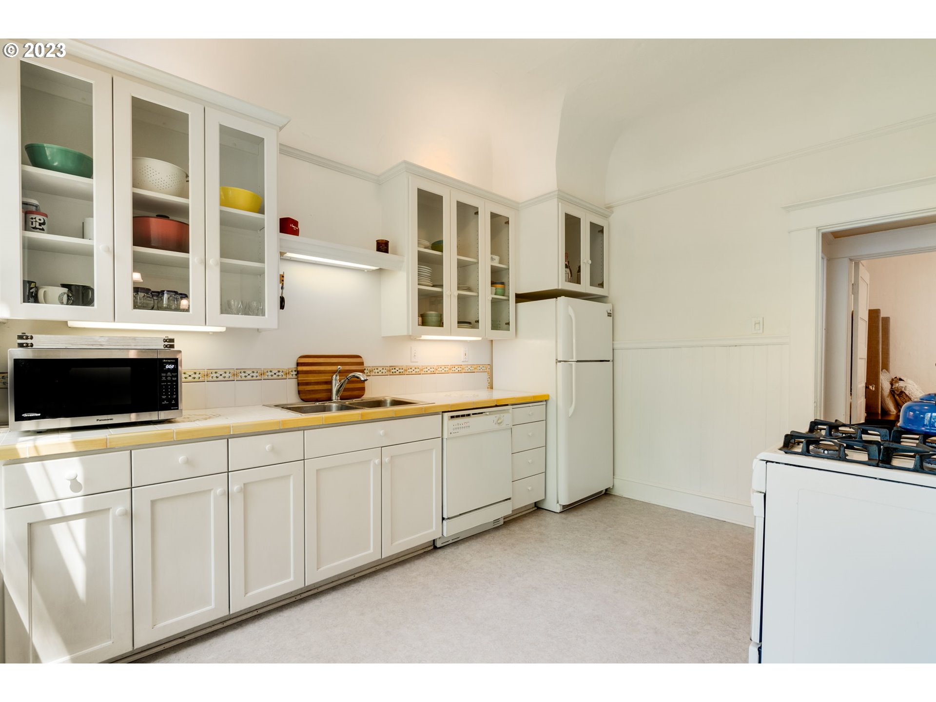 2129 NW NORTHRUP ST NW 1