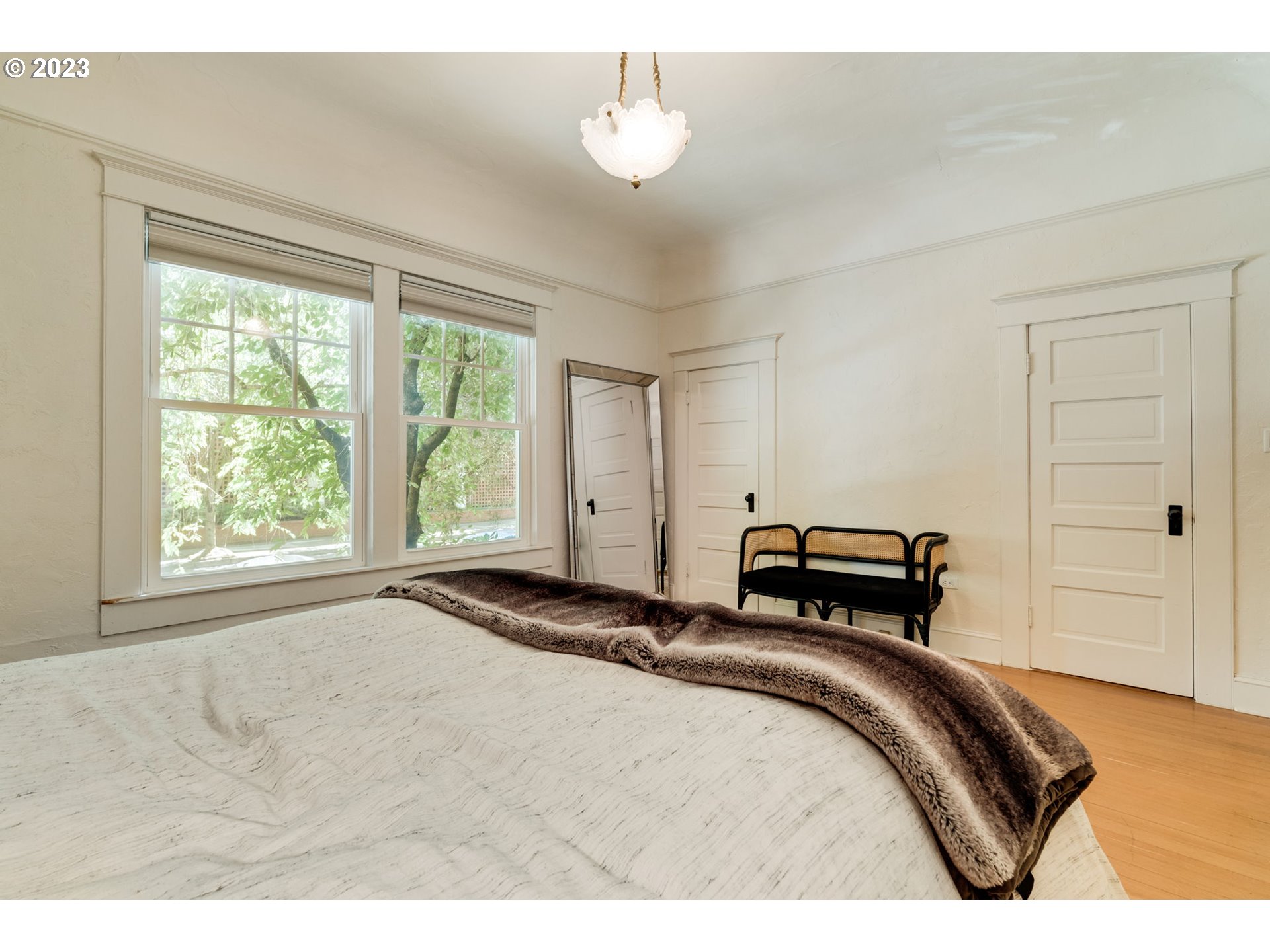 2129 NW NORTHRUP ST NW 1