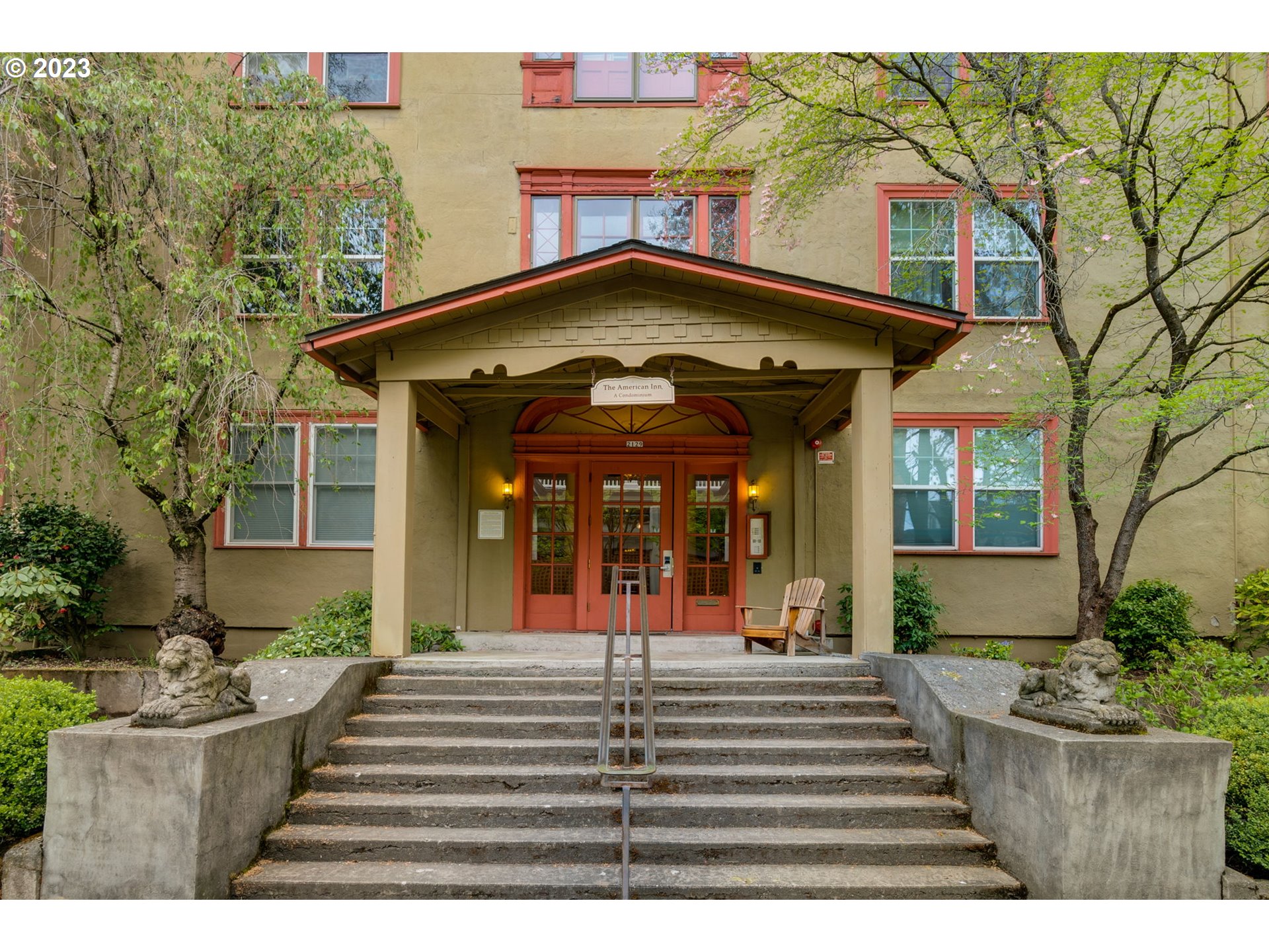 2129 NW NORTHRUP ST 12