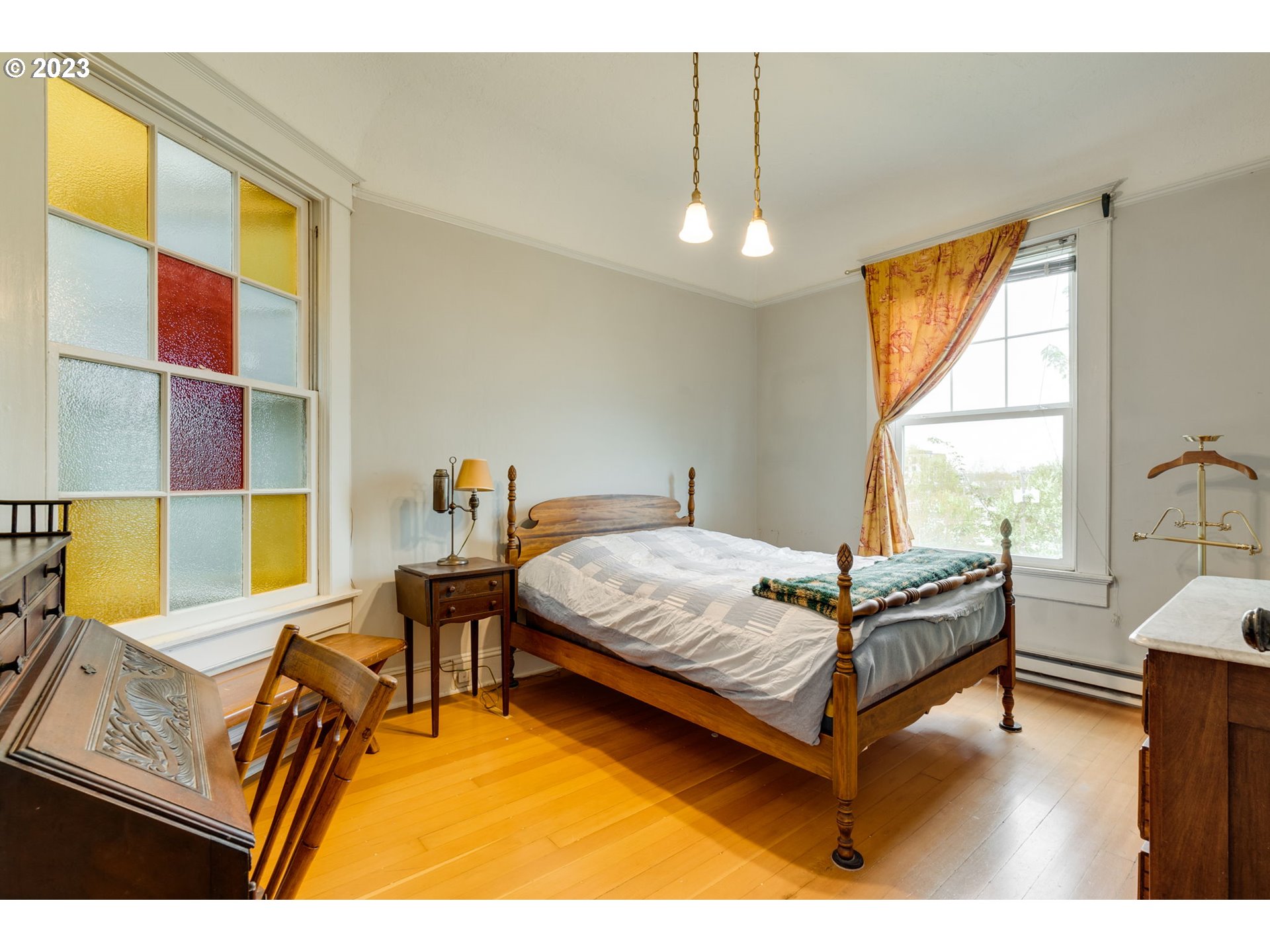 2129 NW NORTHRUP ST 12