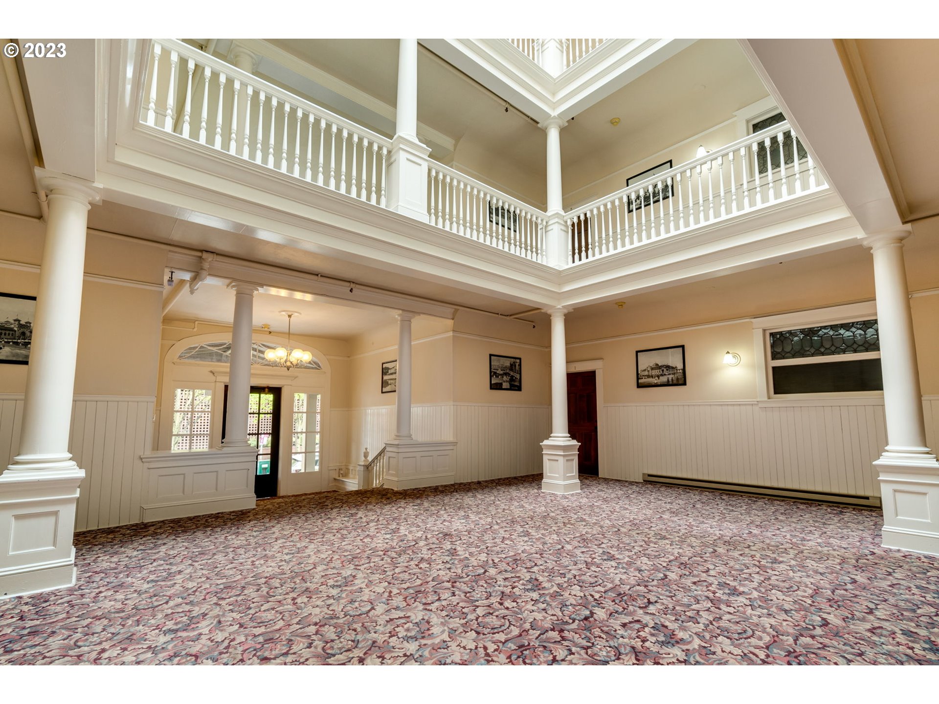 2129 NW NORTHRUP ST 12