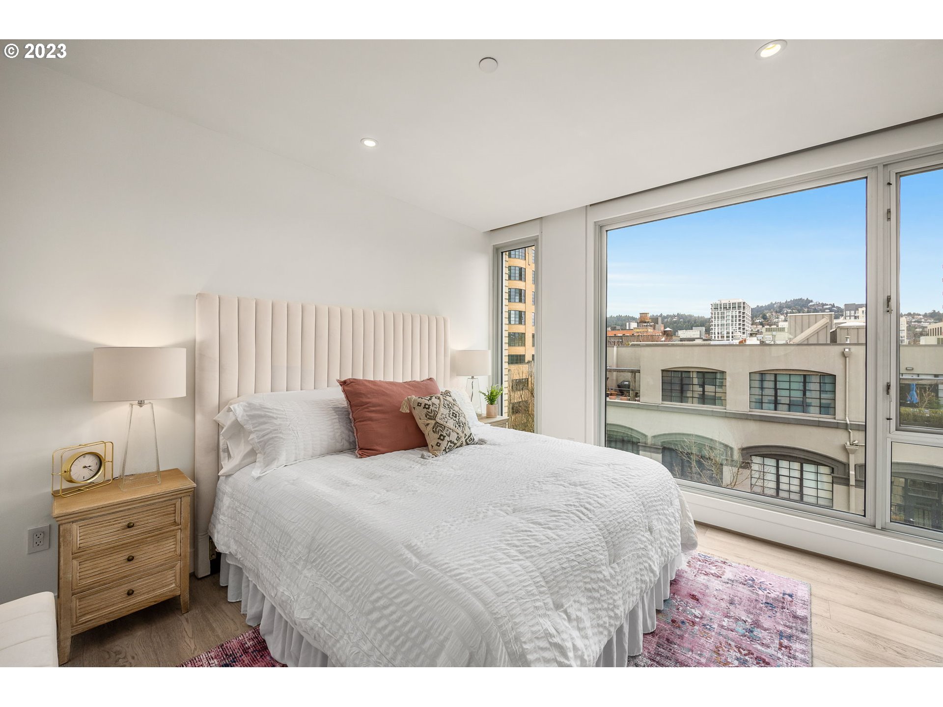 937 NW GLISAN ST 630