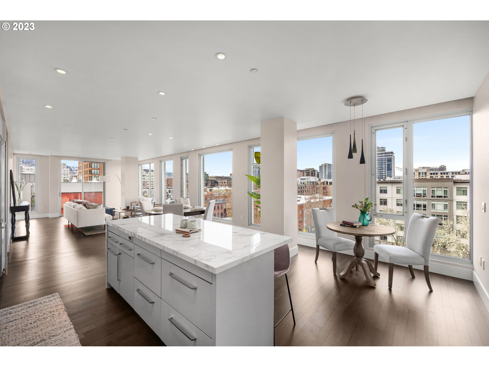 937 NW GLISAN ST 630