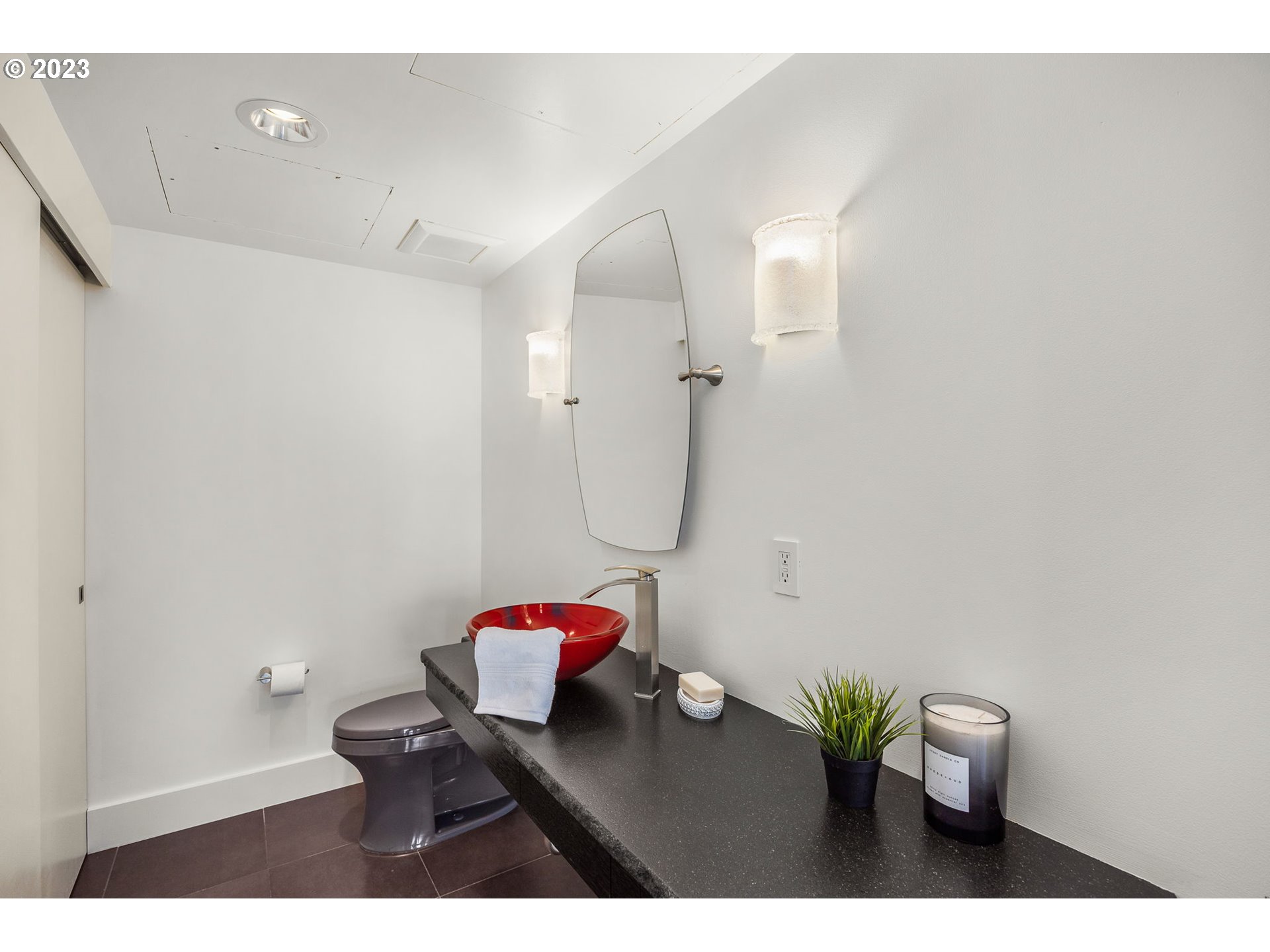 937 NW GLISAN ST 630