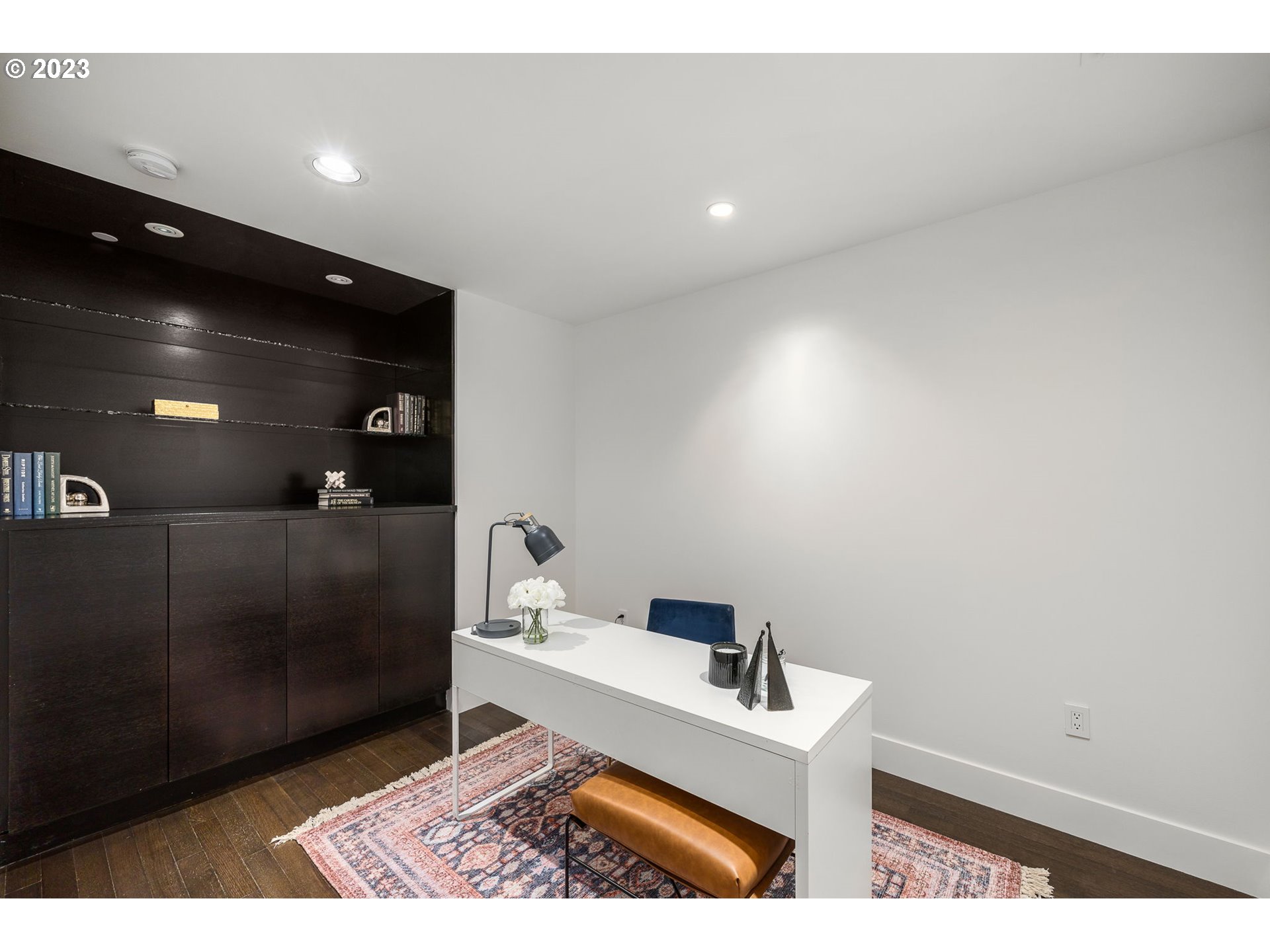 937 NW GLISAN ST 630