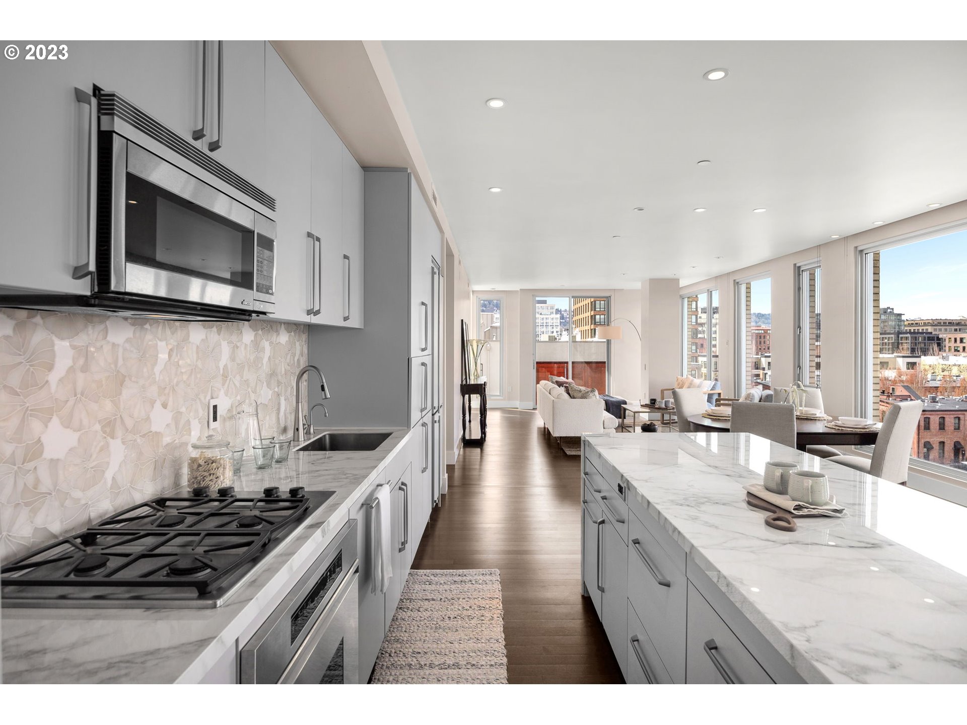 937 NW GLISAN ST 630