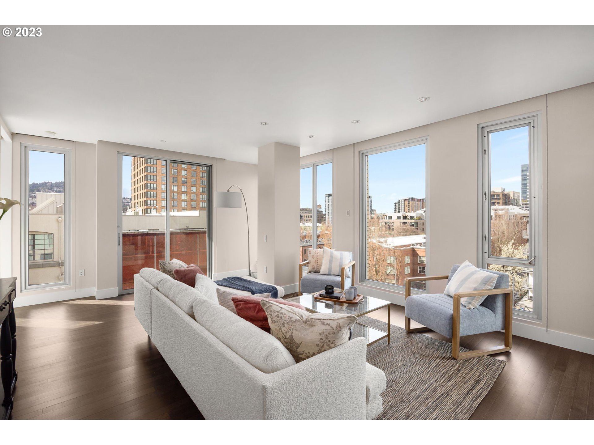 937 NW GLISAN ST 630