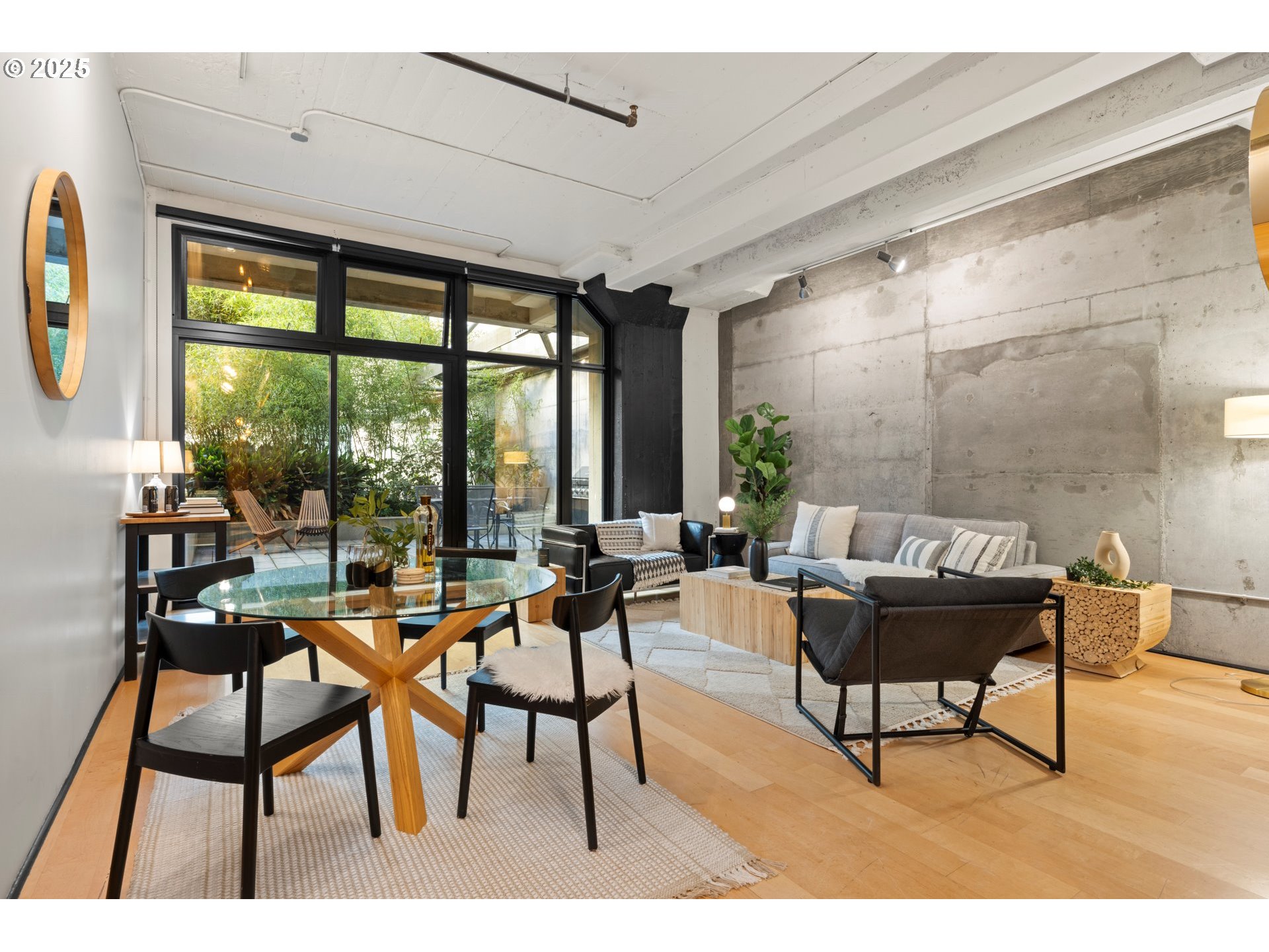 1400 NW IRVING ST 322, Portland Unit: 322