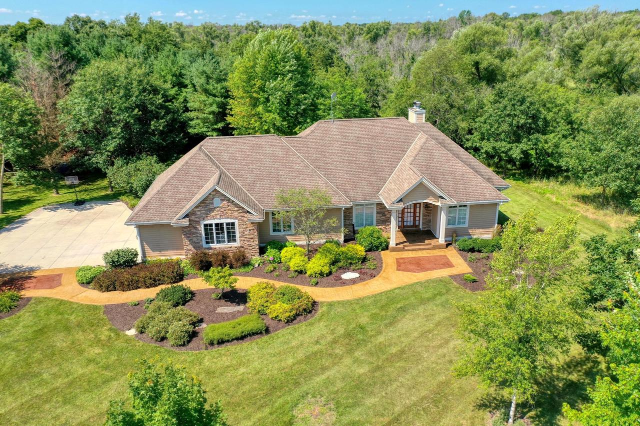 637 Mccarthy DR N North