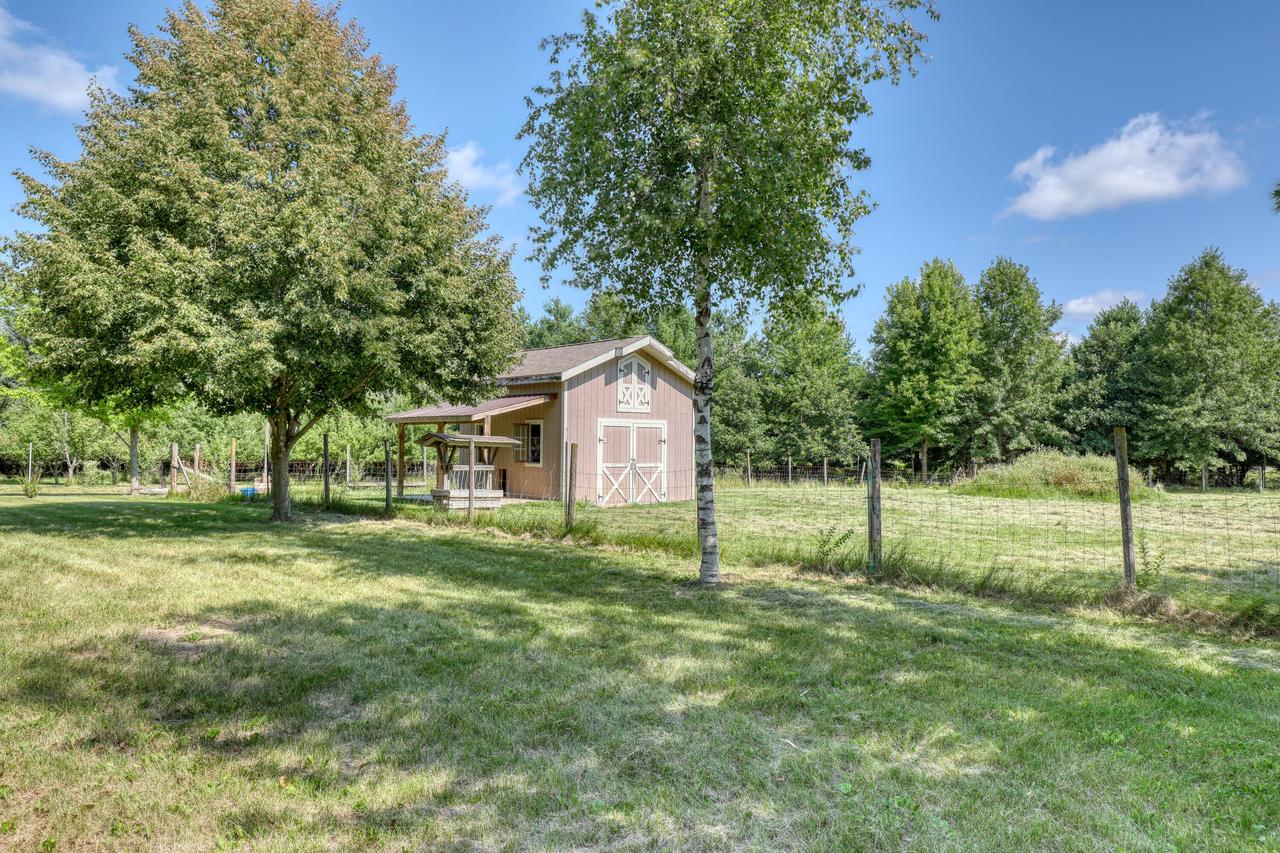 637 Mccarthy DR N North