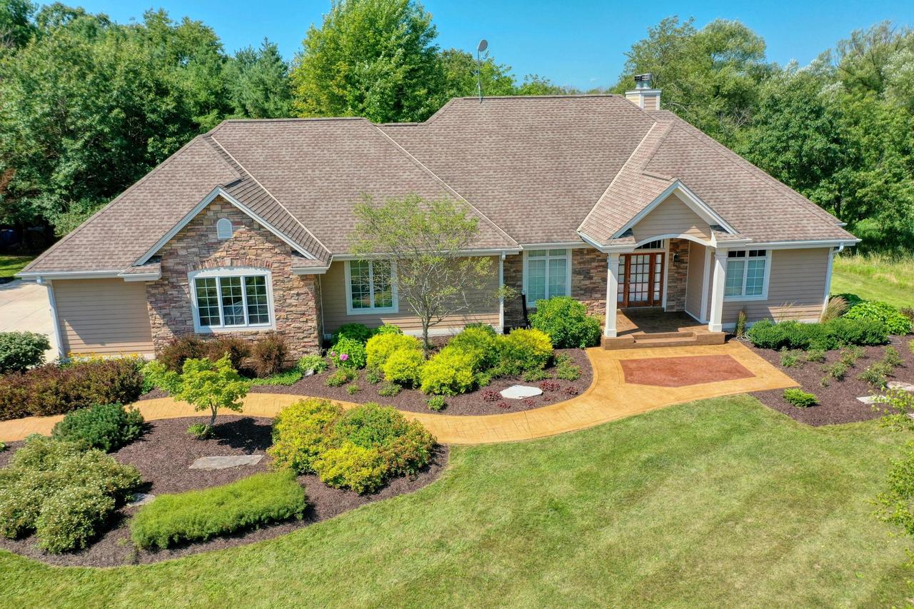 637 Mccarthy DR N North
