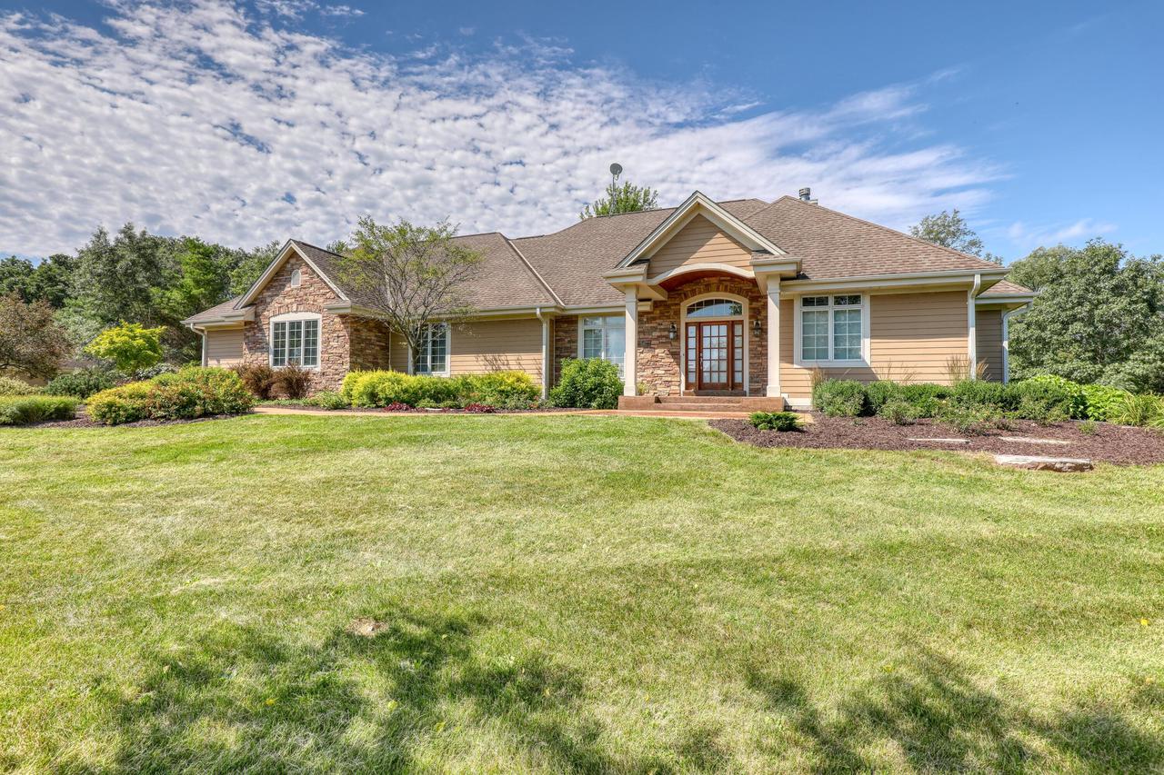 637 Mccarthy DR N North
