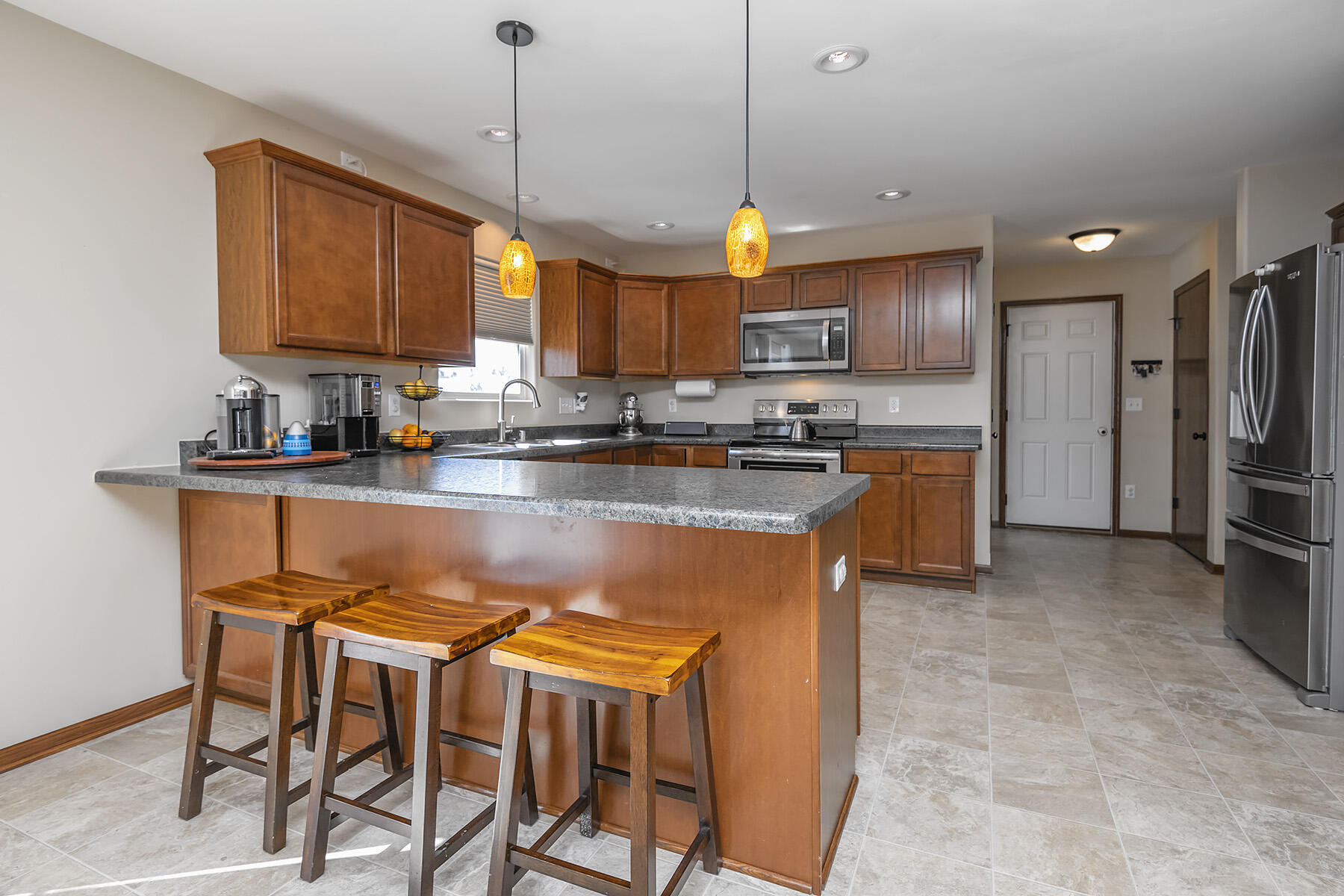 1401 Serena Ln