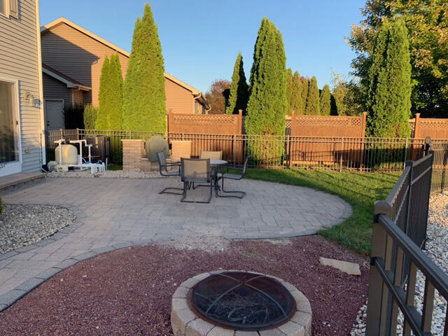 1401 Serena Ln