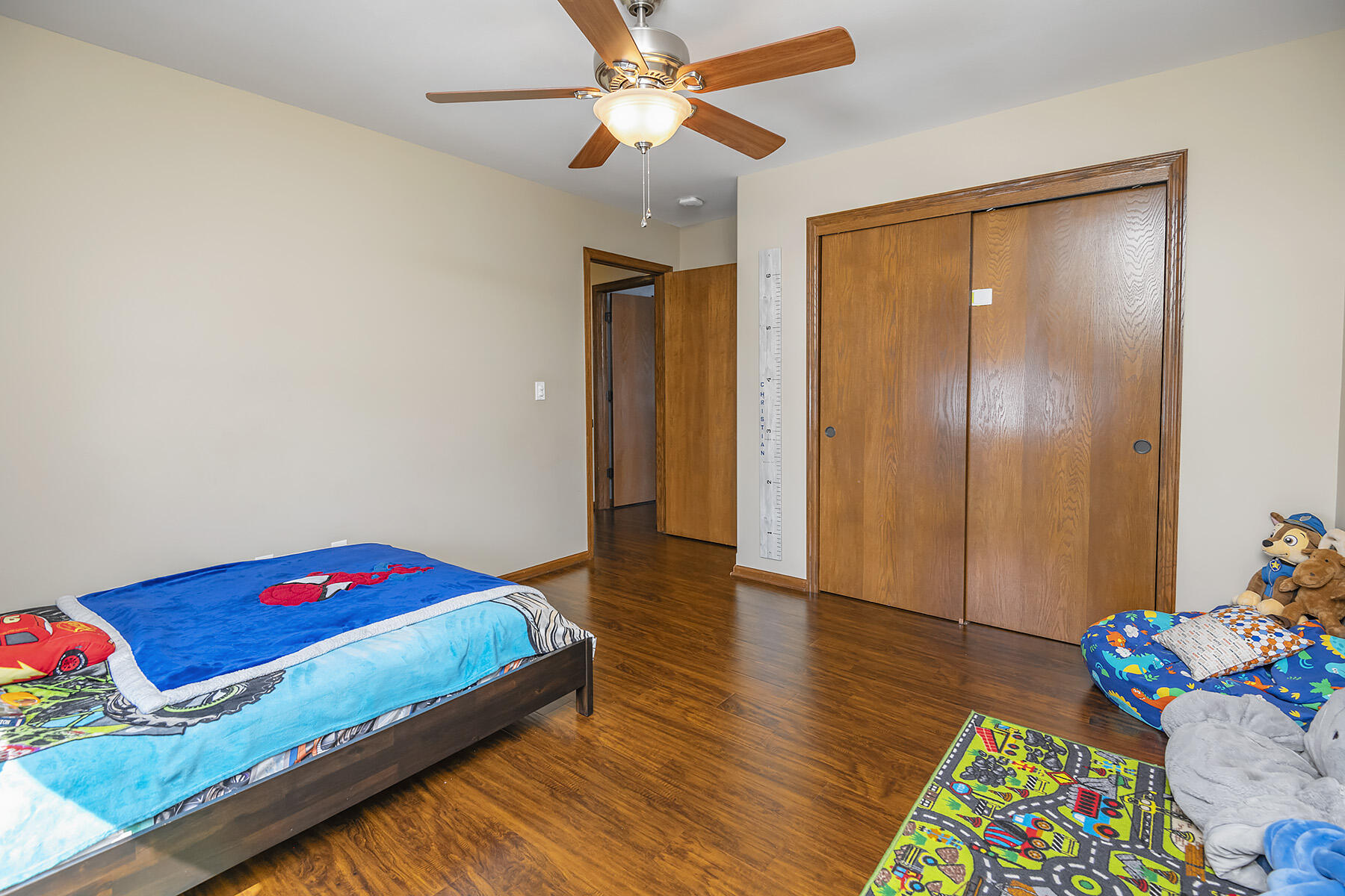 1401 Serena Ln