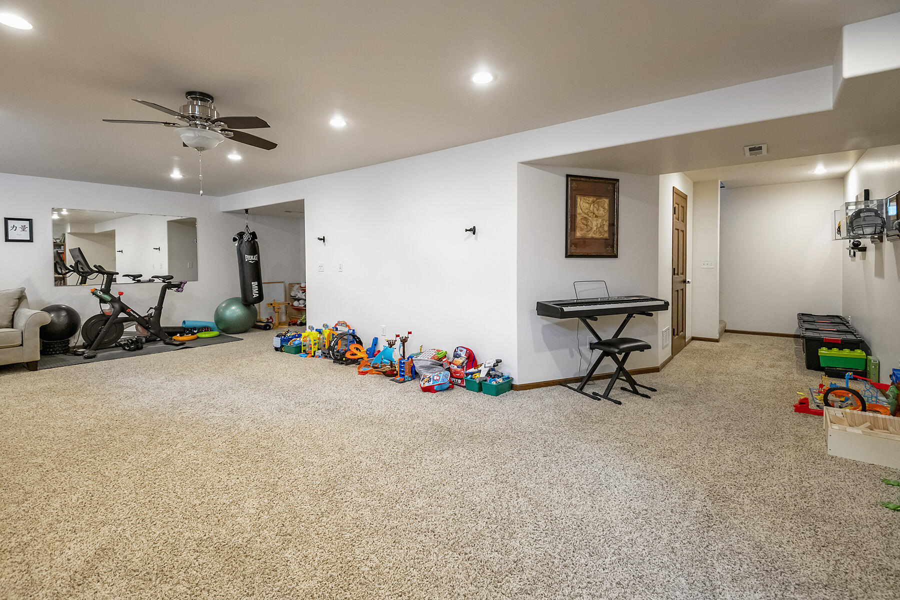 1401 Serena Ln