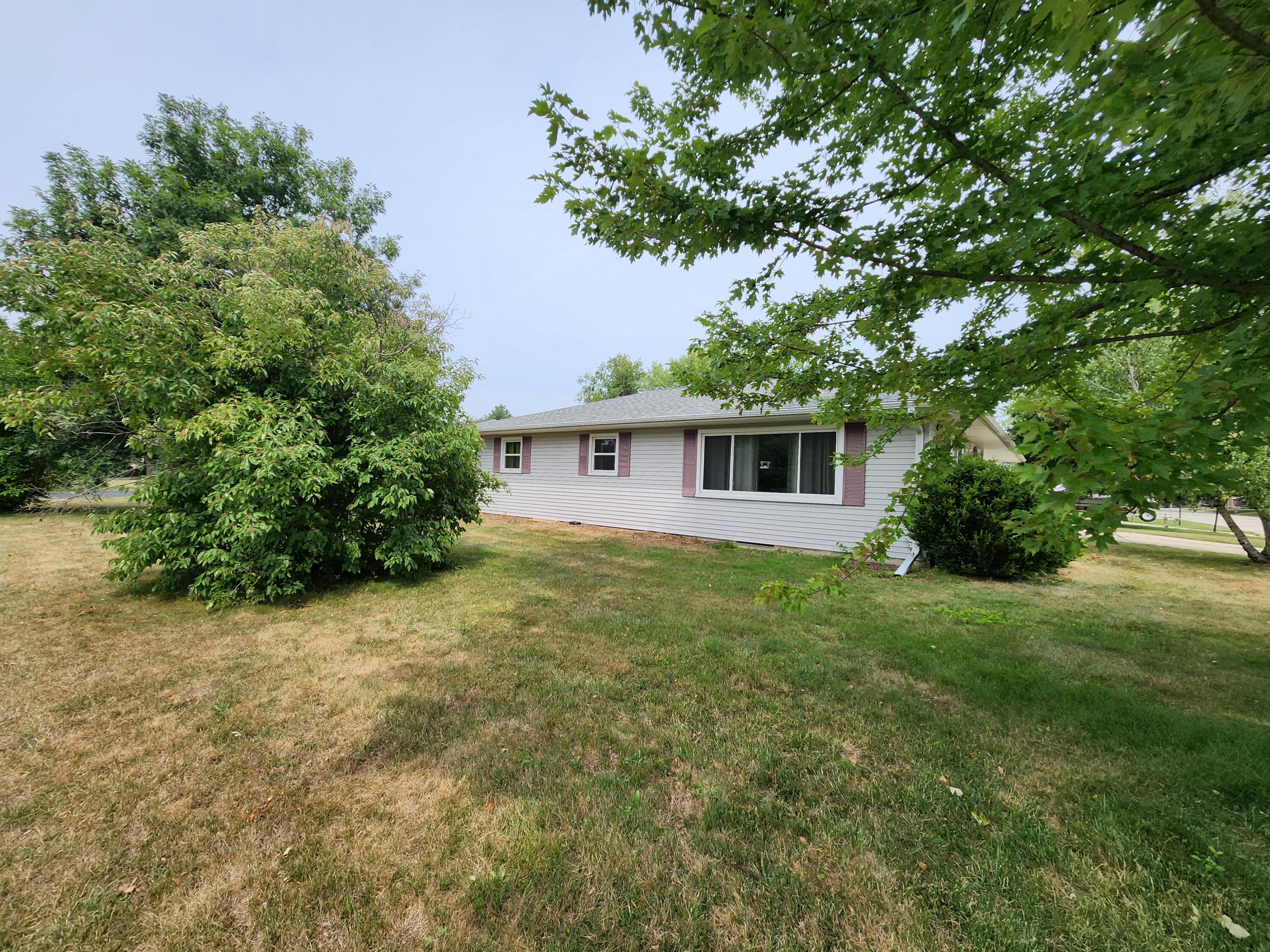 1200 Christopher Ct