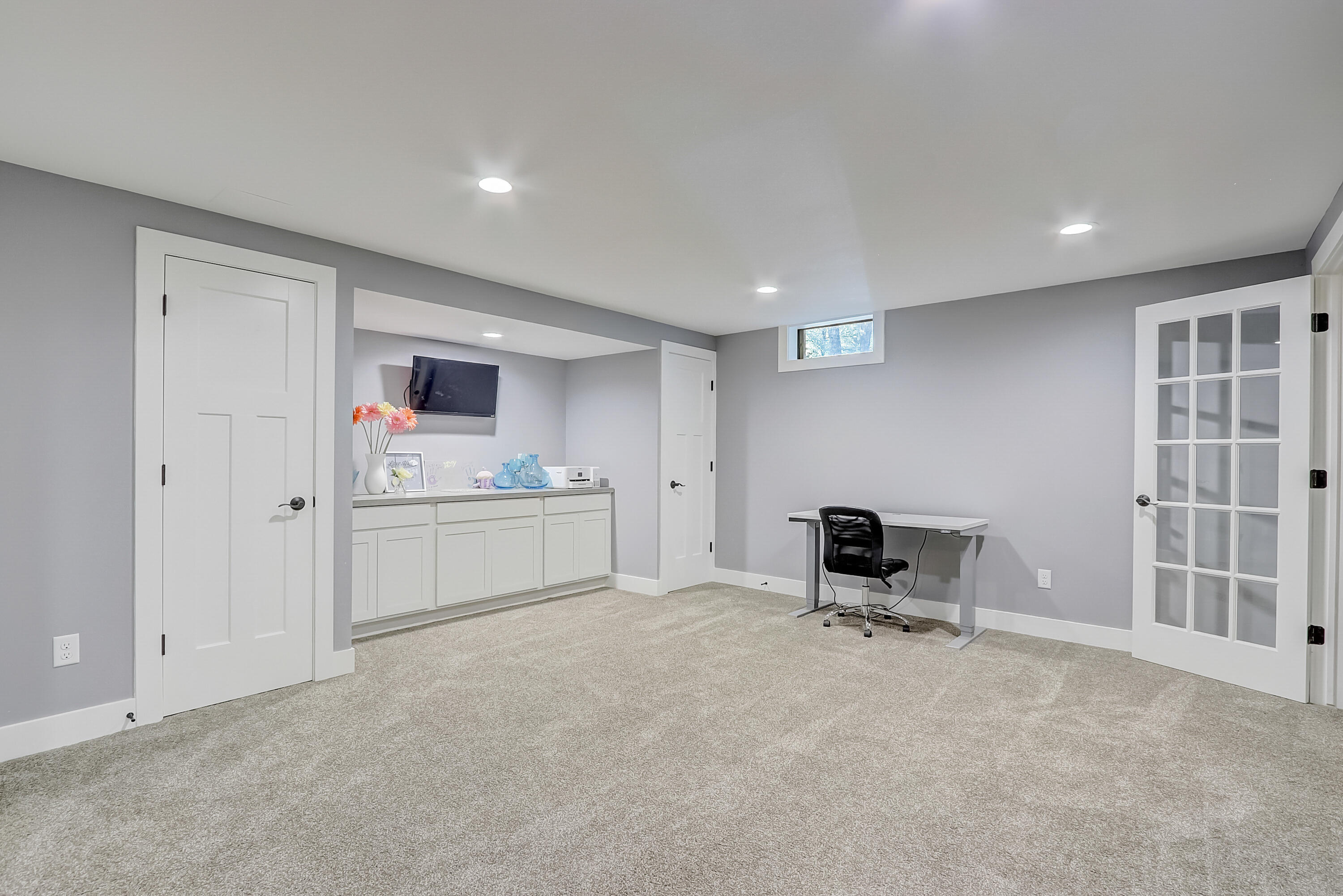 646 Cardiff Dr