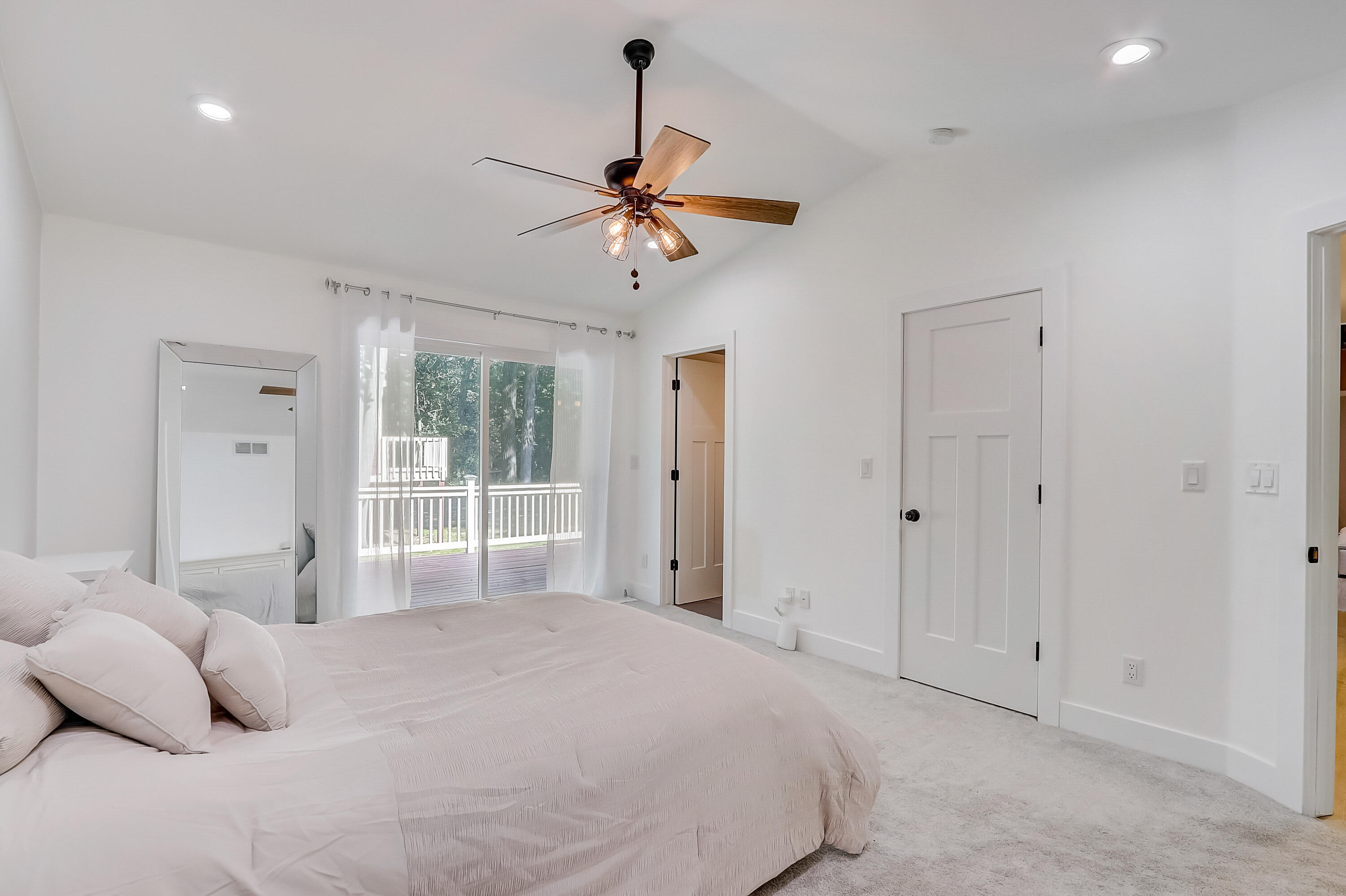 646 Cardiff Dr