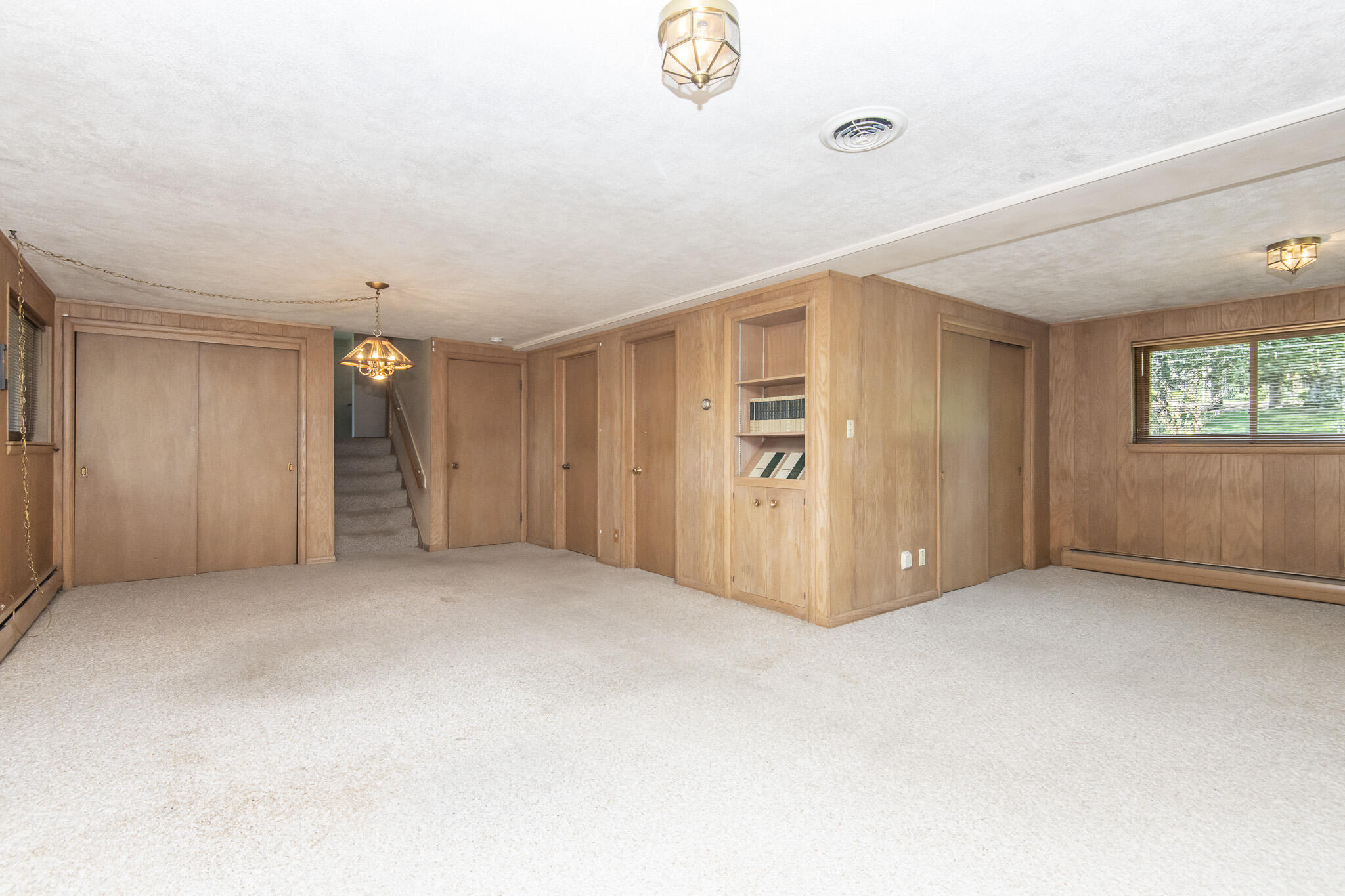 19320 Cromwell Ct E