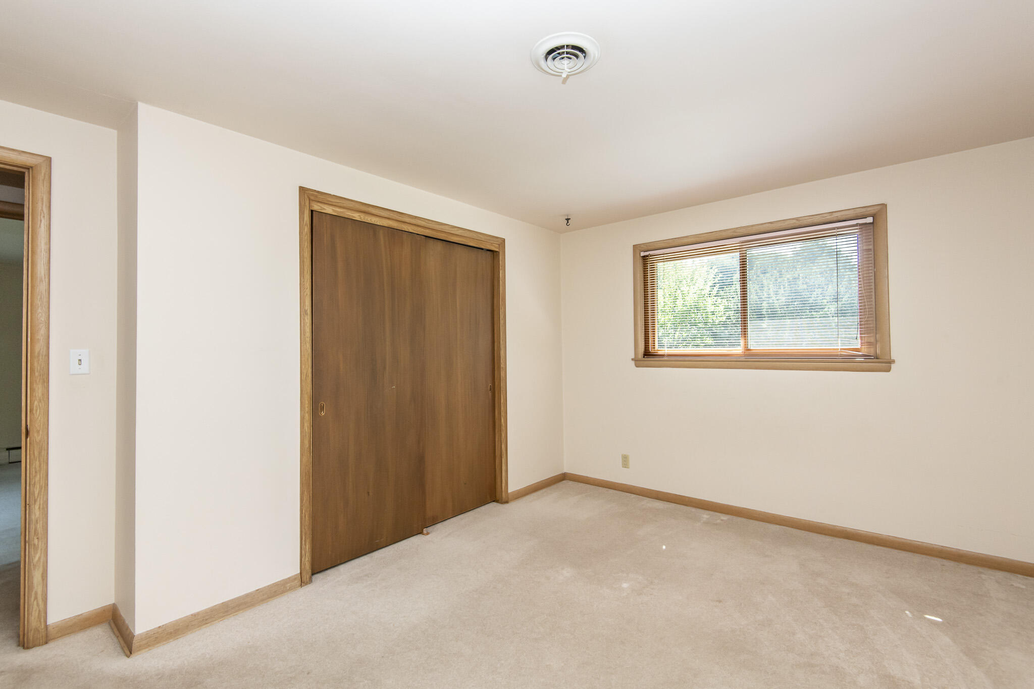 19320 Cromwell Ct E