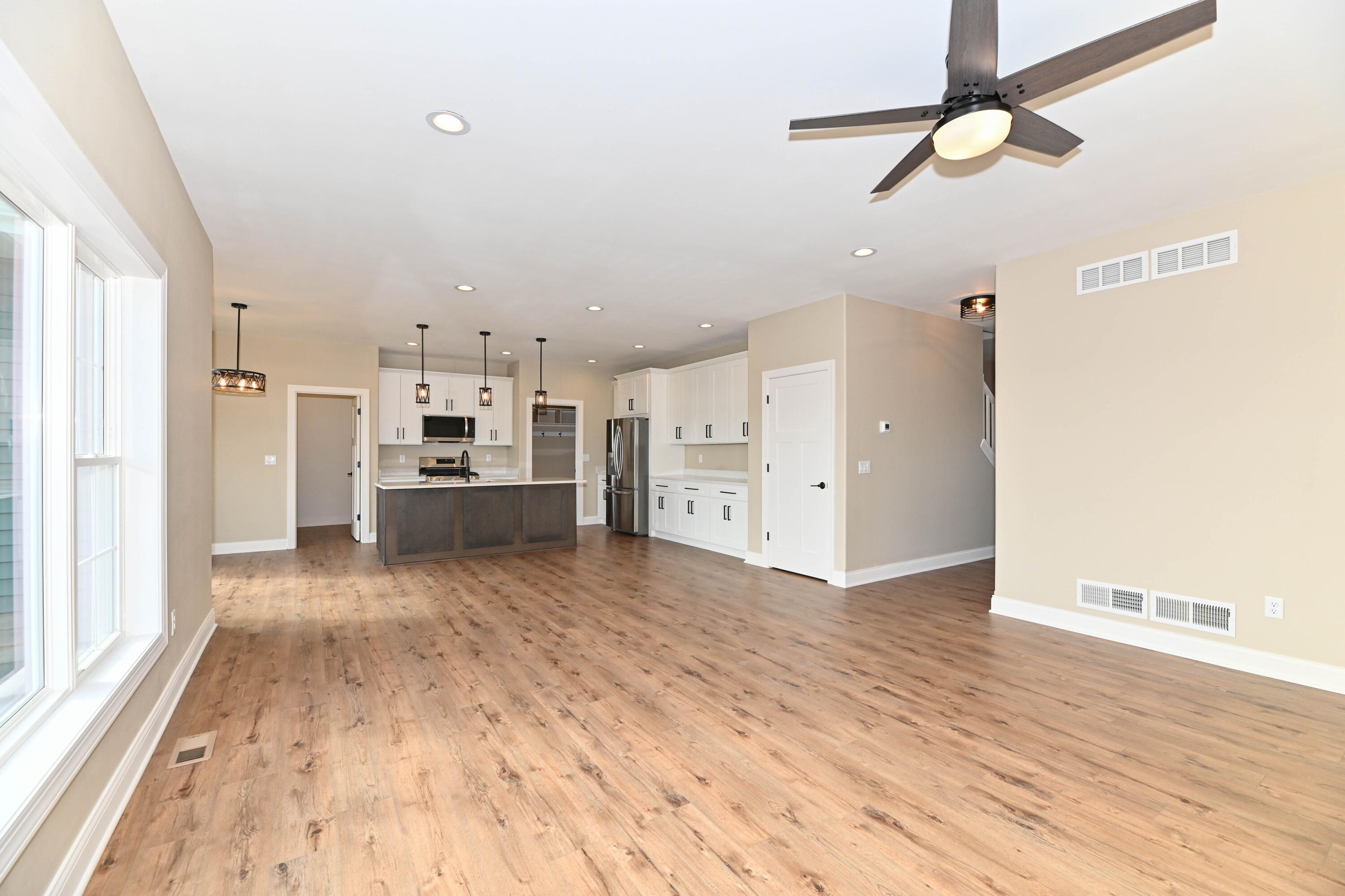 1599 Bluestem Trl