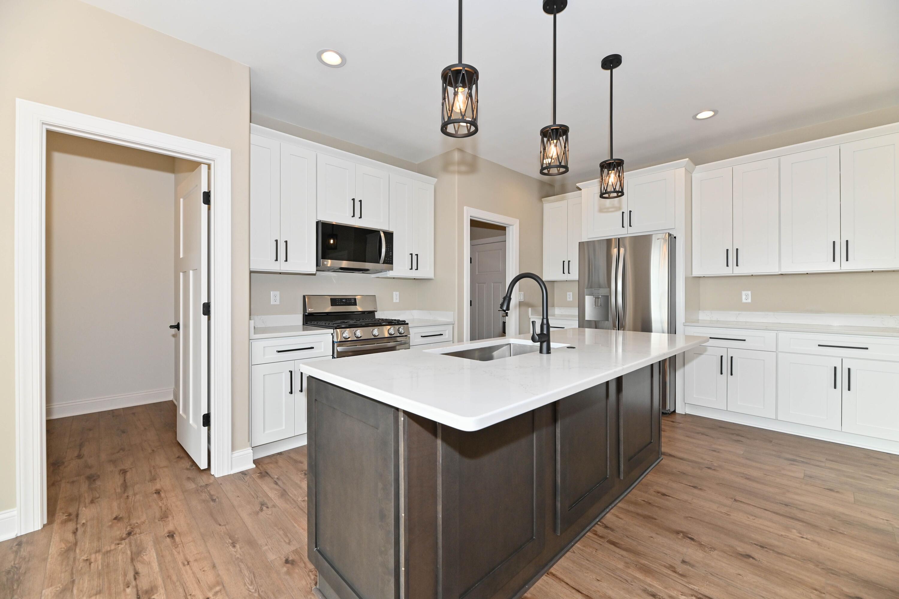 1599 Bluestem Trl