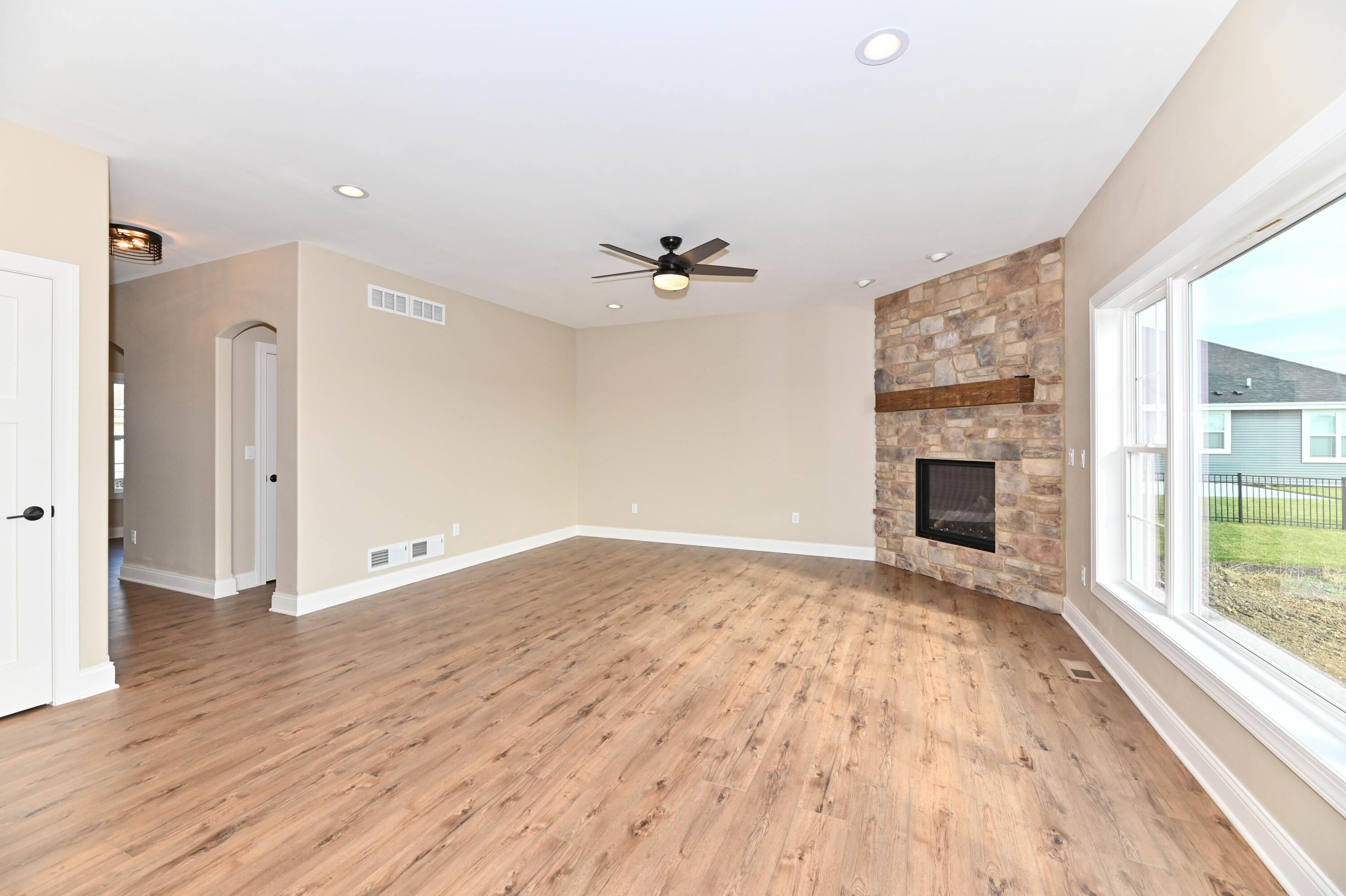 1599 Bluestem Trl