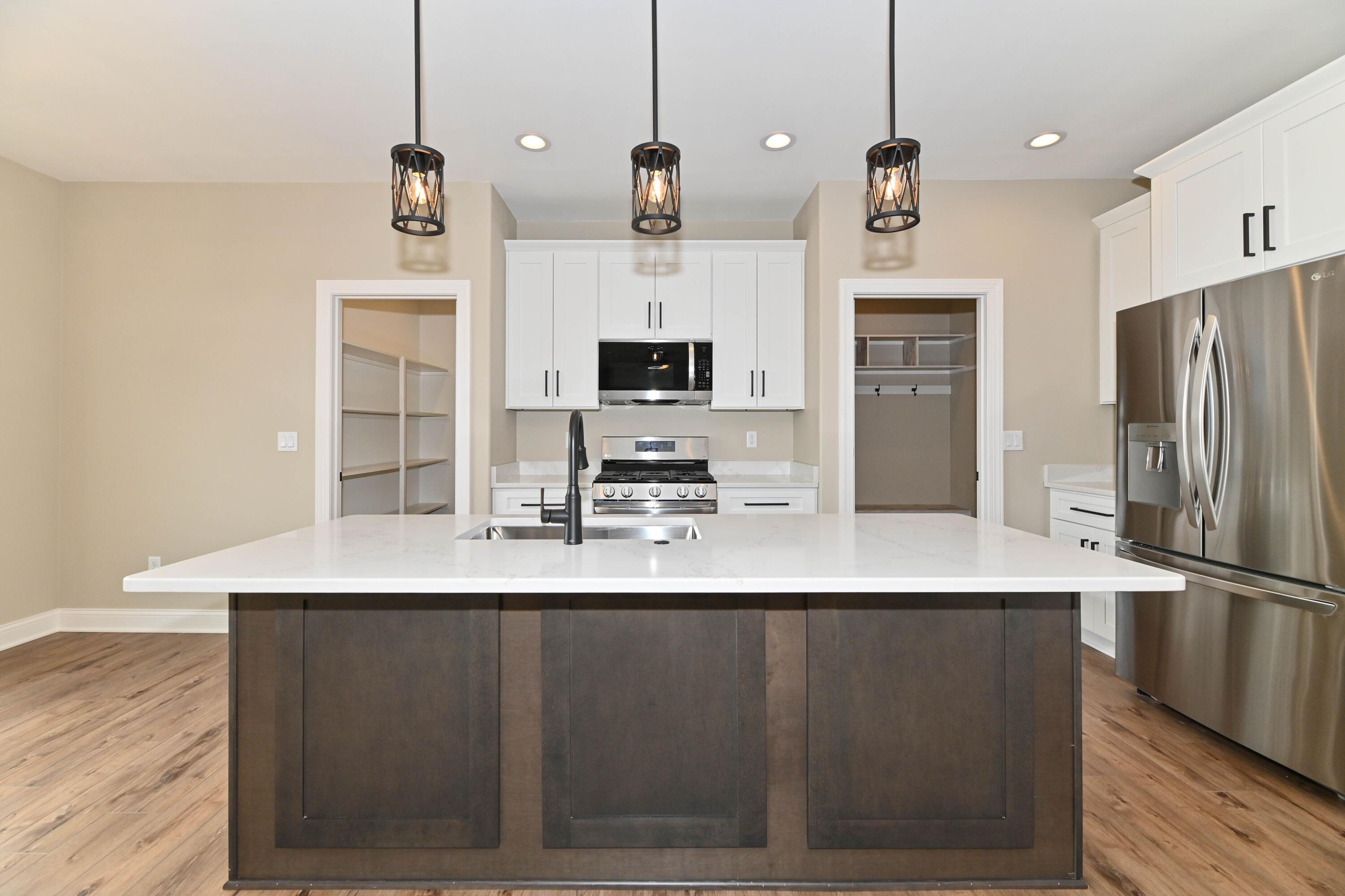 1599 Bluestem Trl