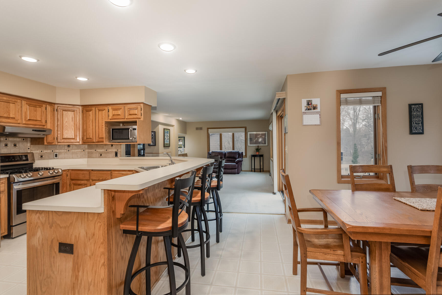 5219 Robinwood Ln