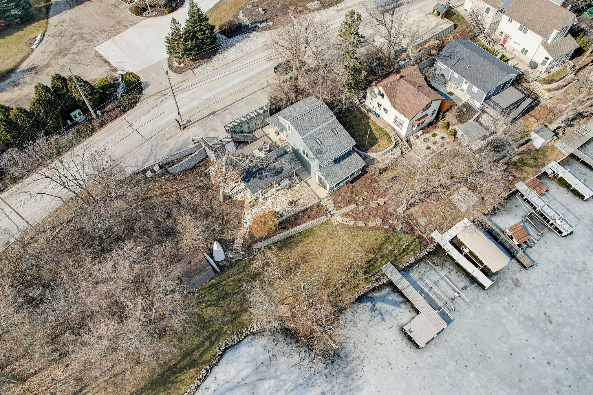 W352N5270 Lake Dr