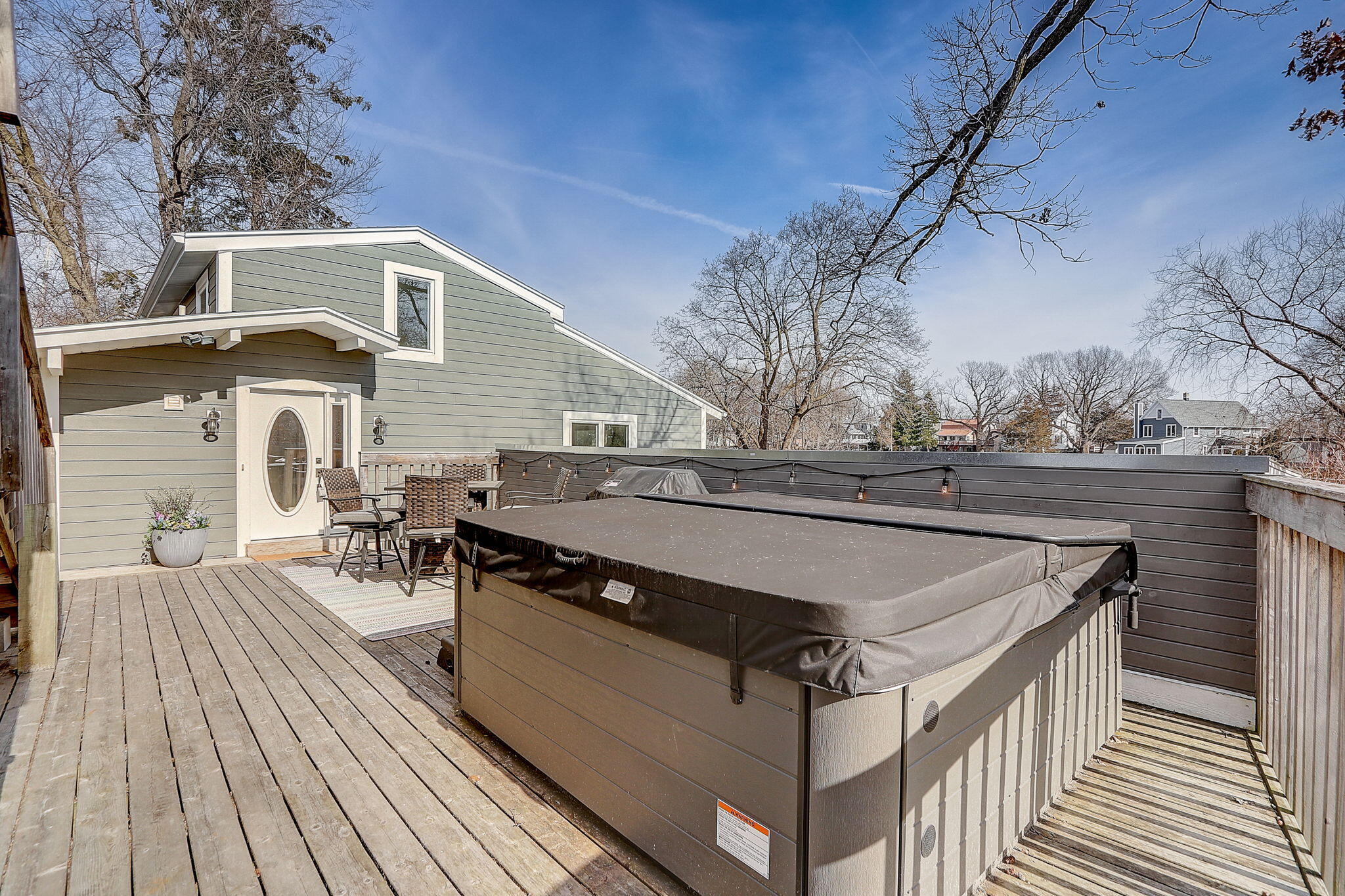 W352N5270 Lake Dr