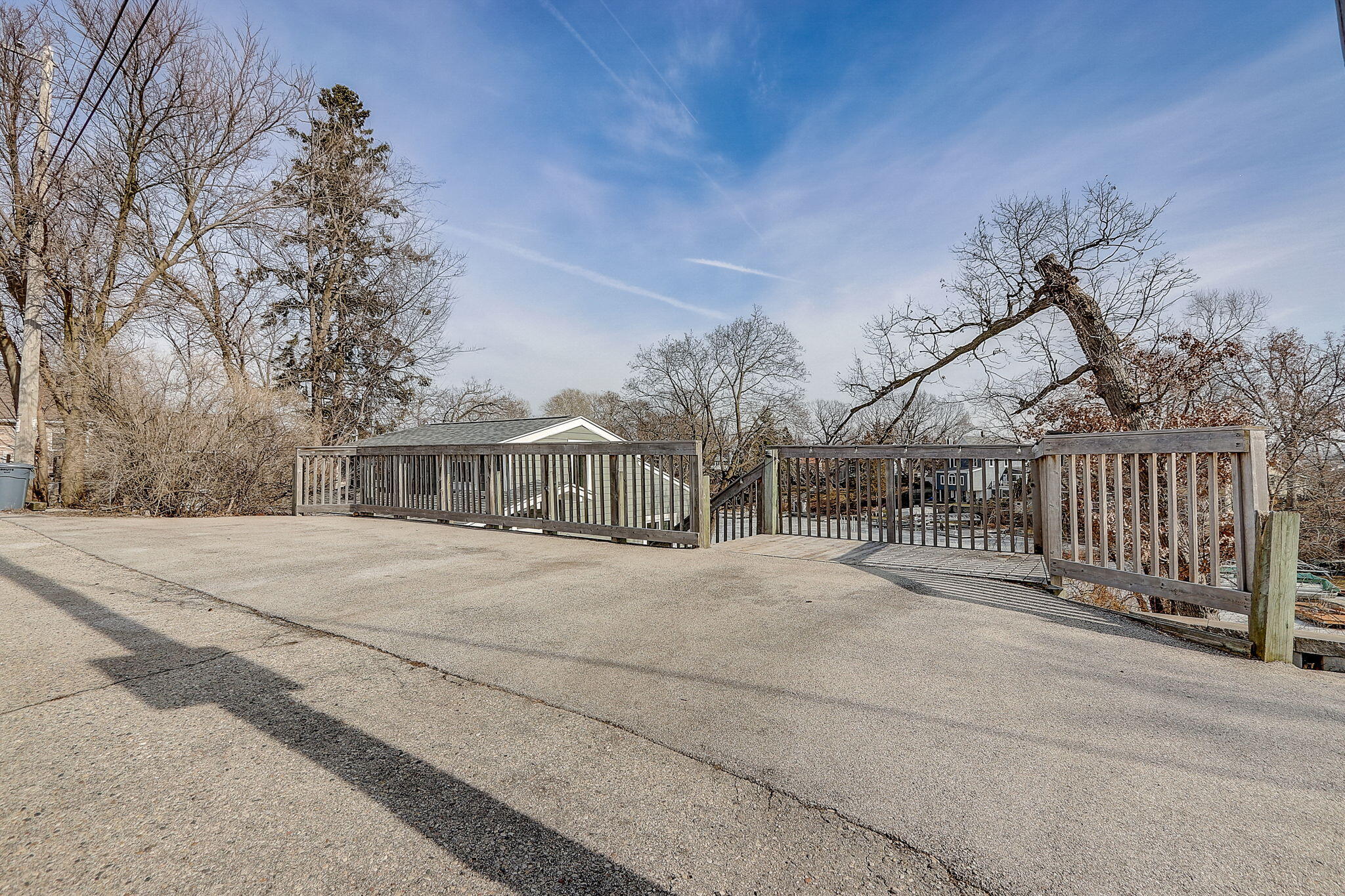 W352N5270 Lake Dr