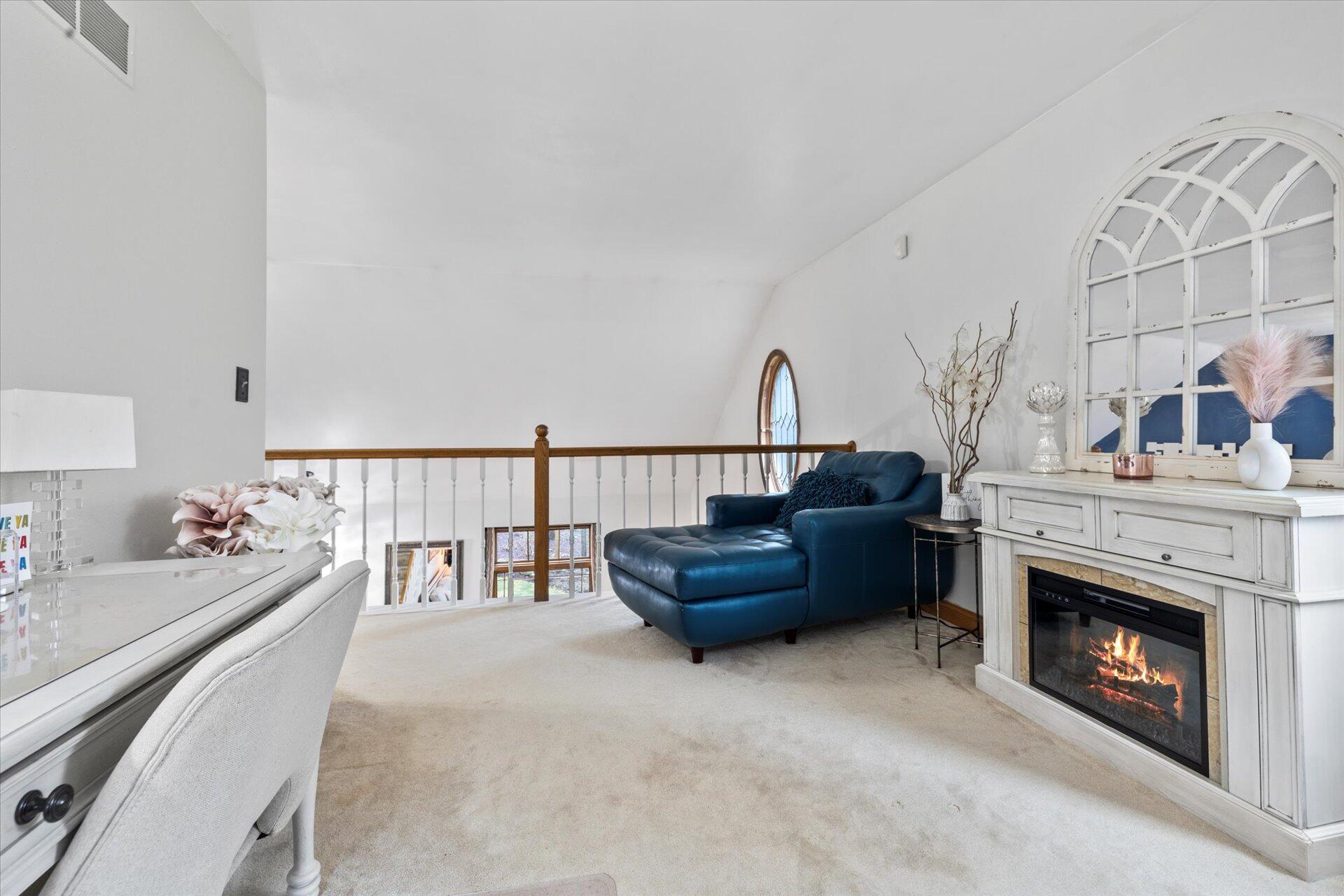 177 Evelyn Ave