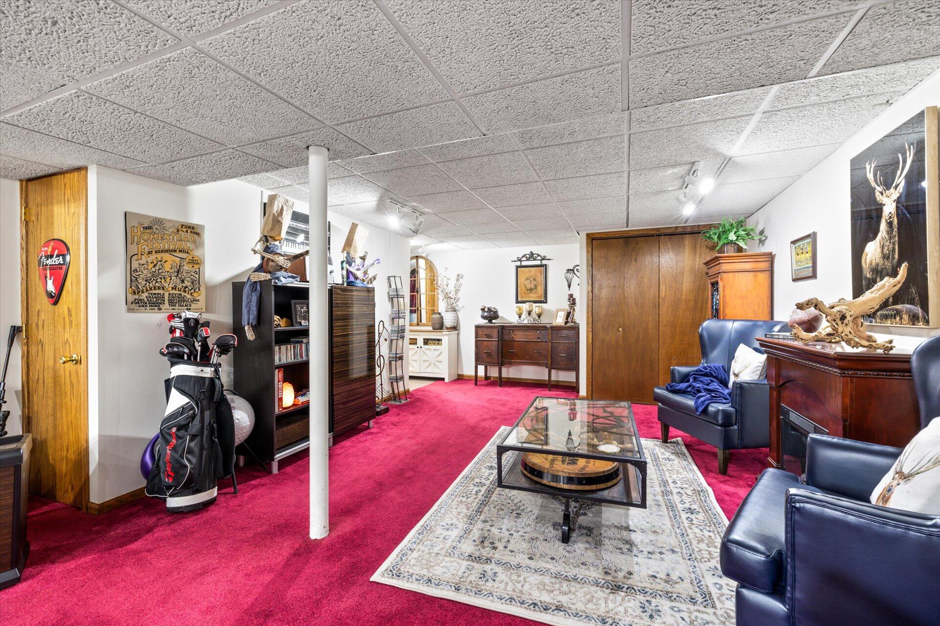 177 Evelyn Ave